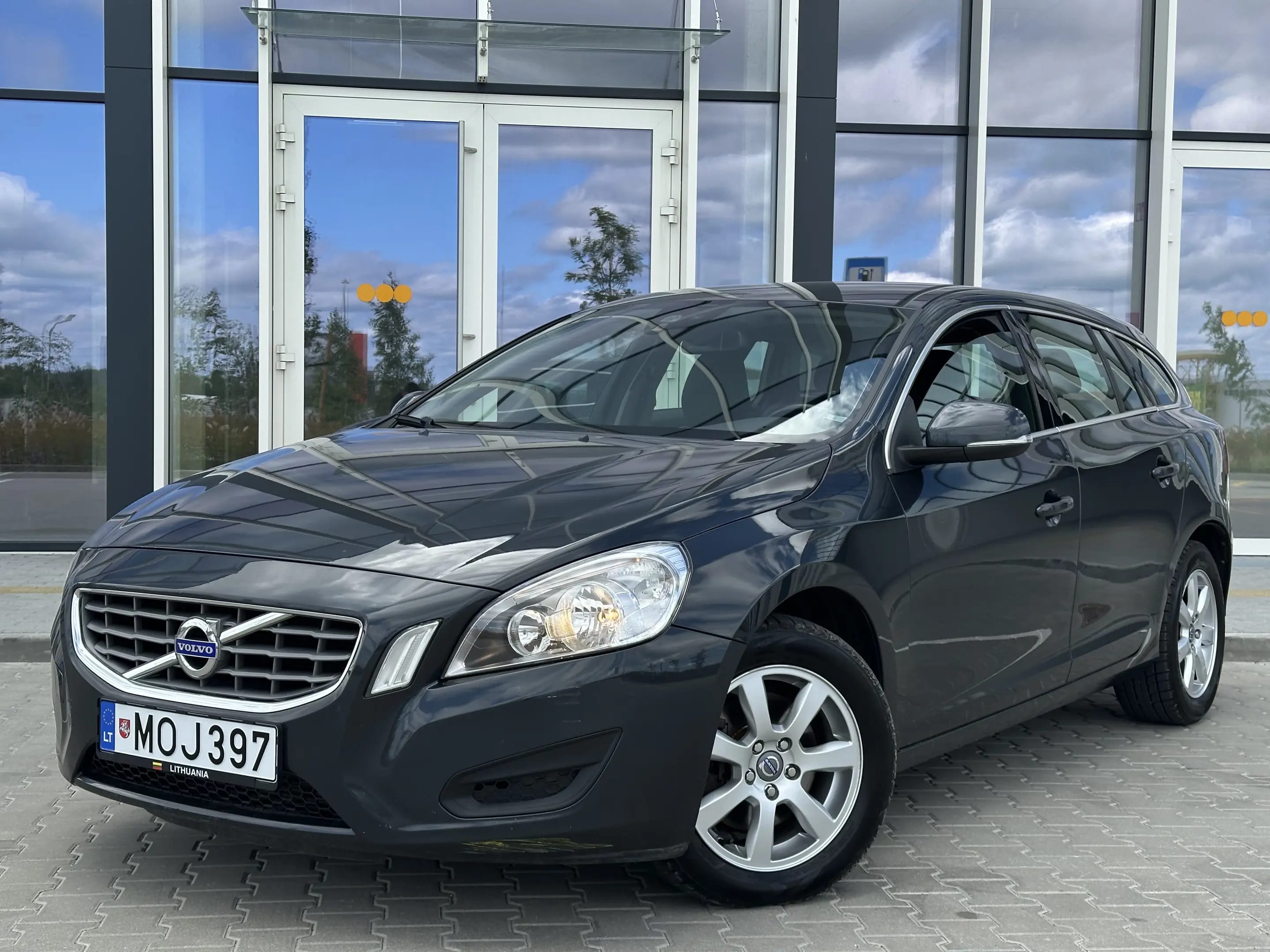 Volvo V60