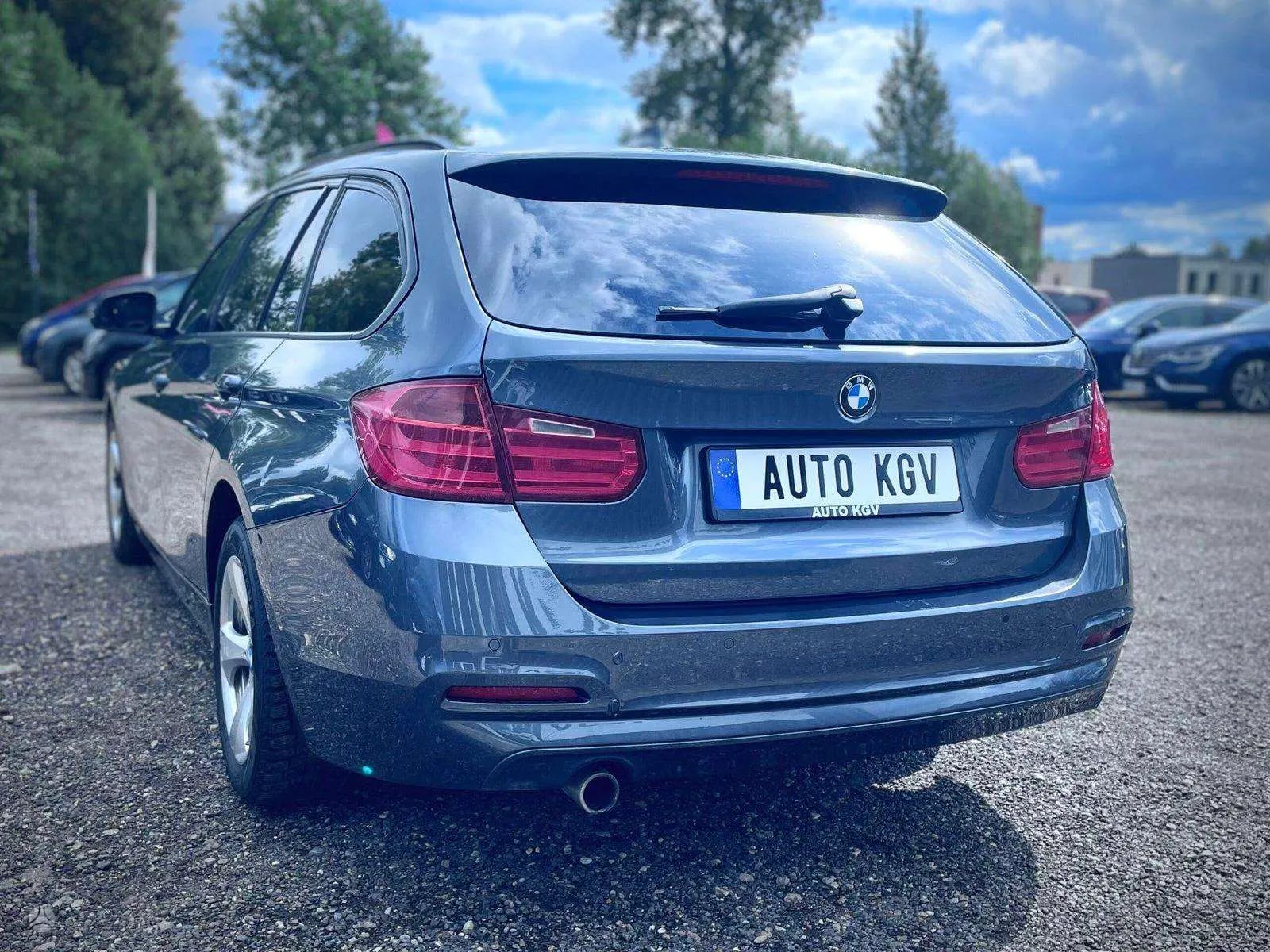 BMW 320