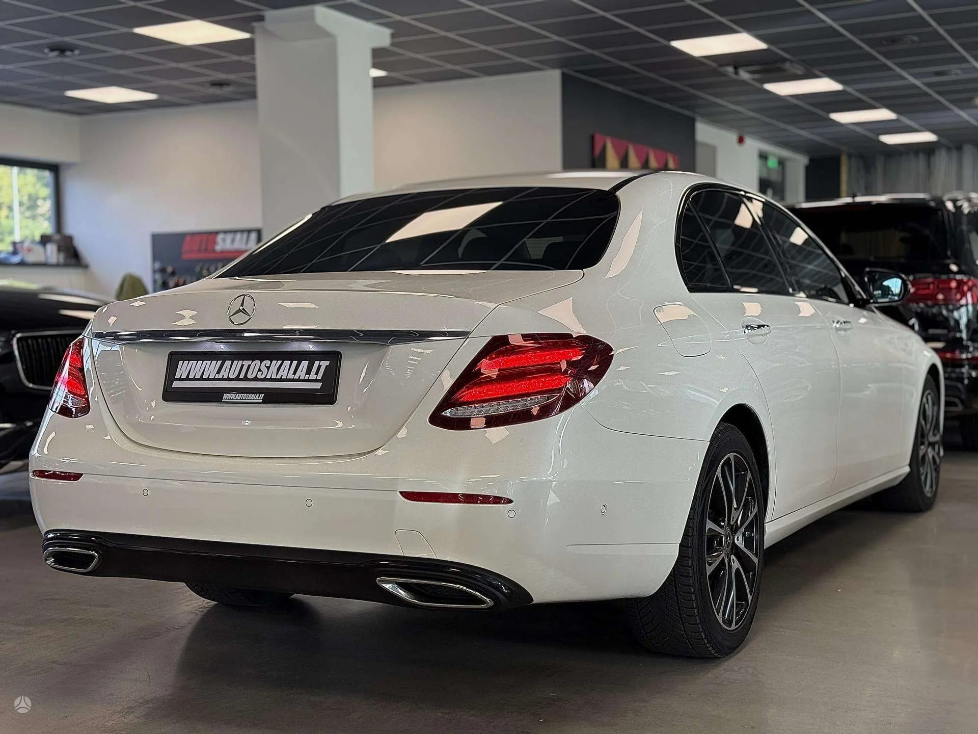 Mercedes-Benz E 400