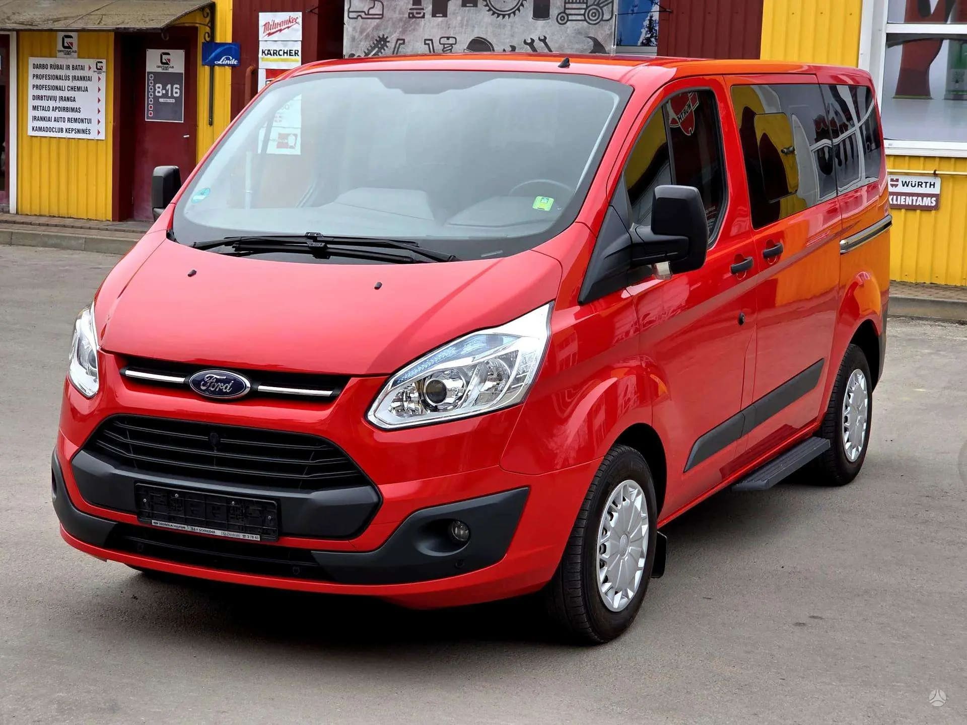 Ford Tourneo Custom