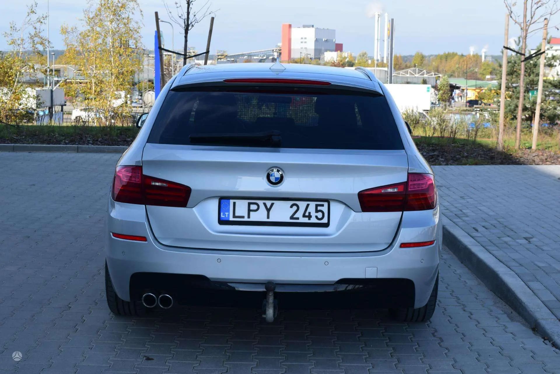 BMW 525