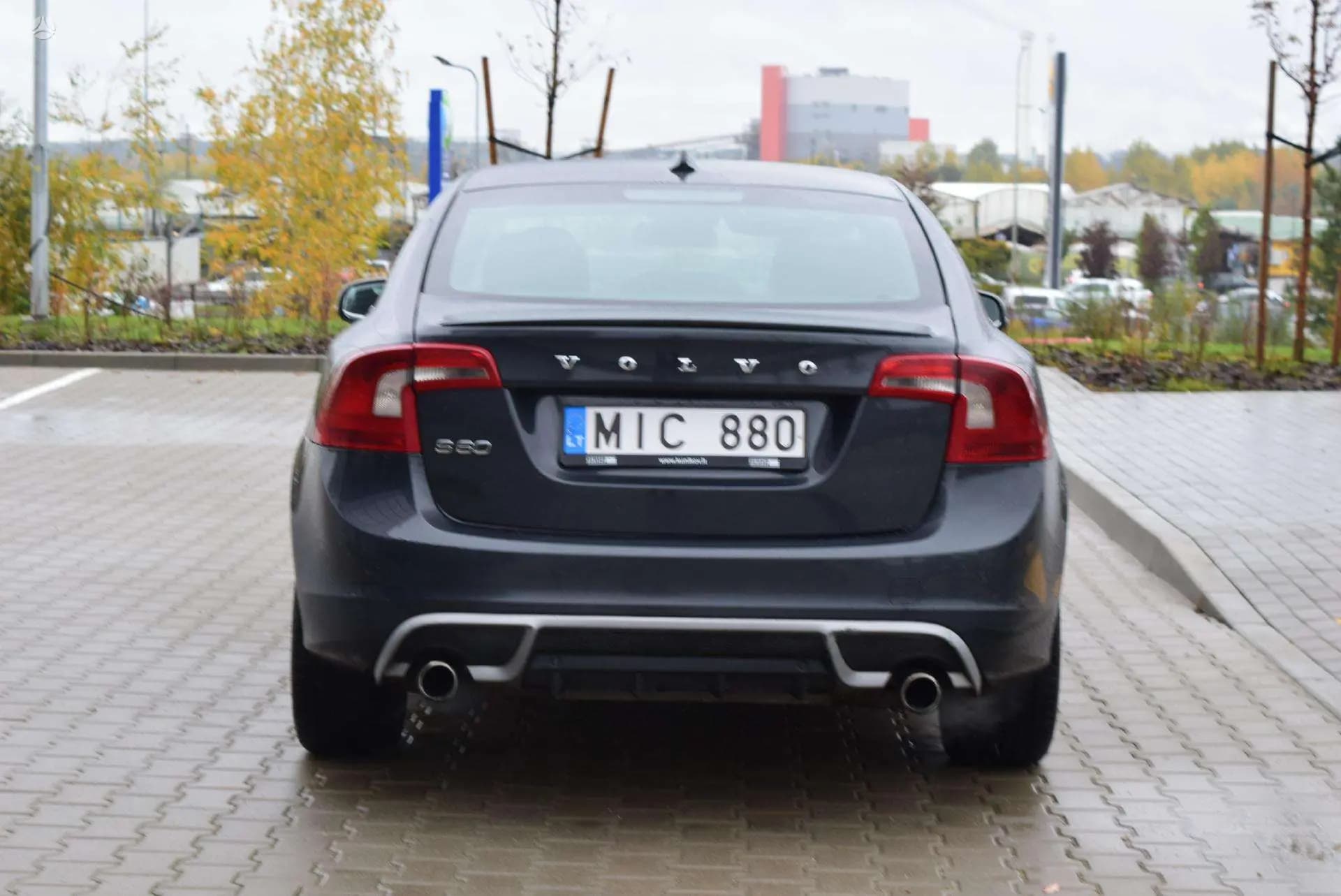 Volvo S60