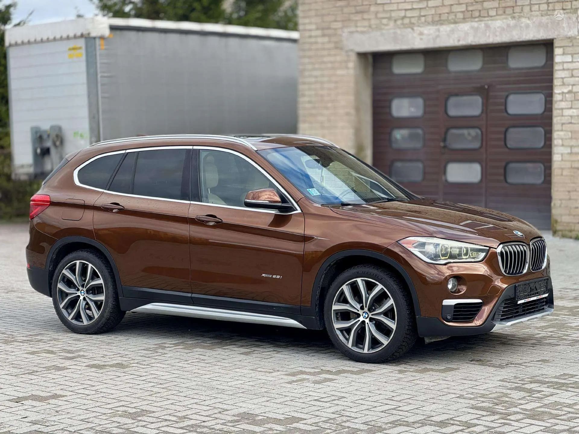 BMW X1