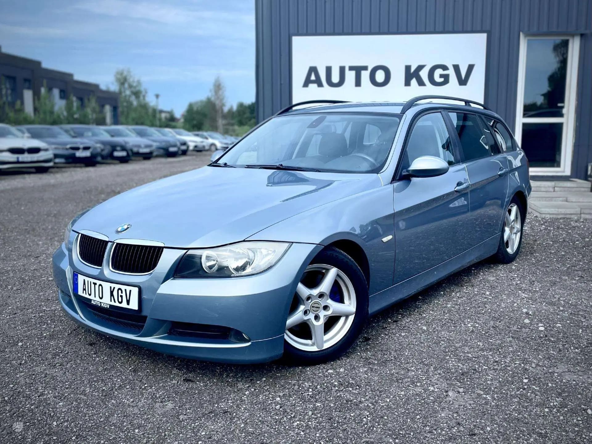 BMW 320