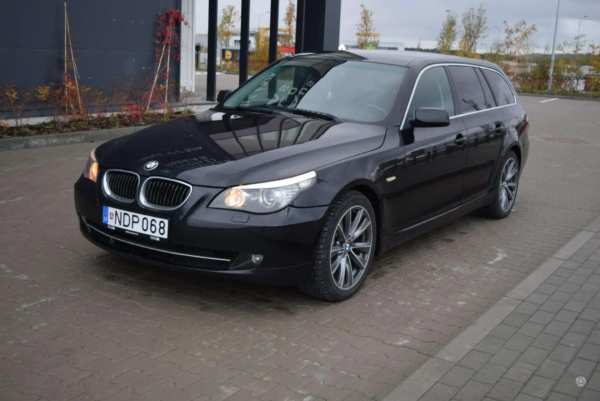 BMW 530