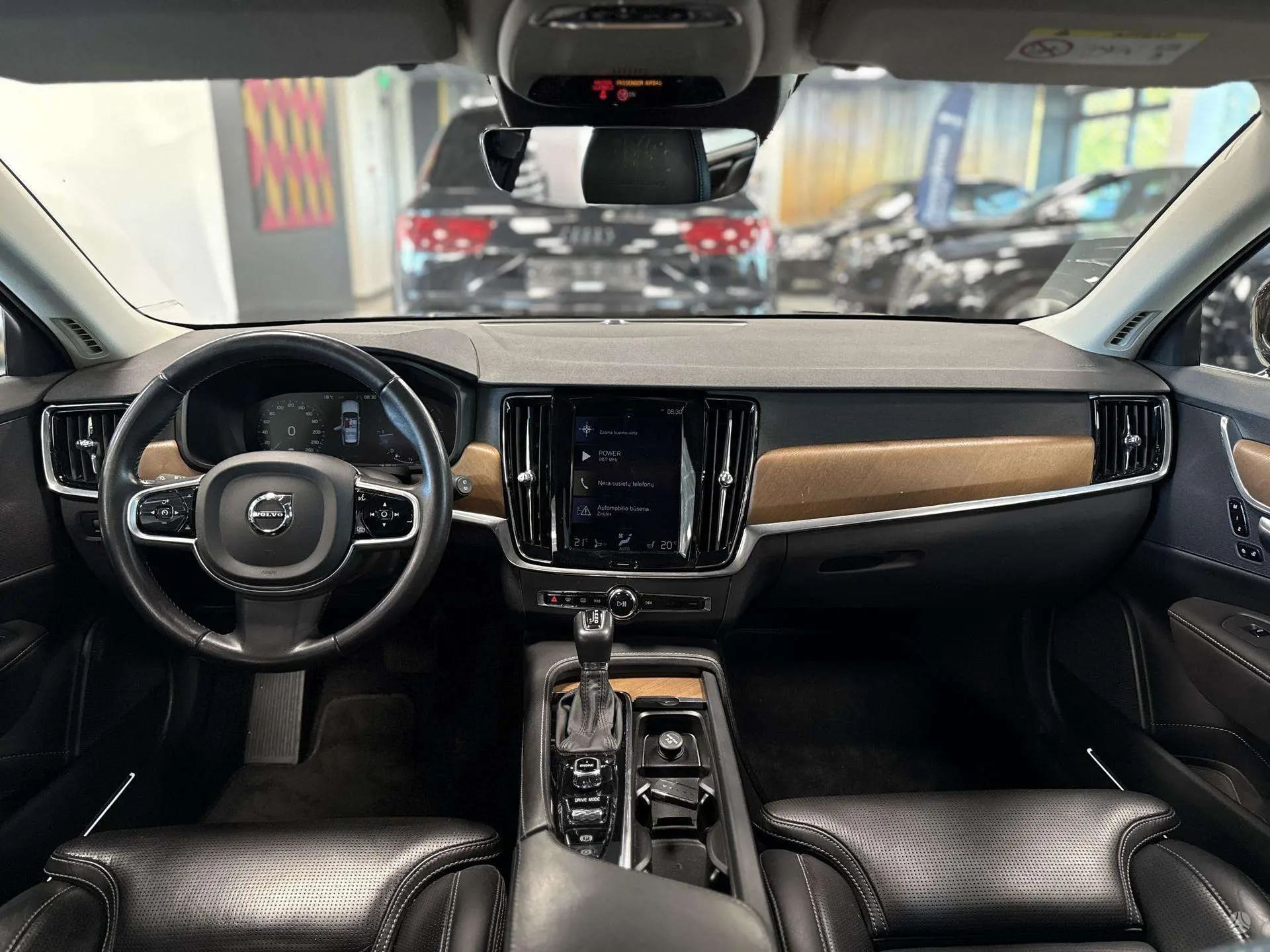 Volvo V90