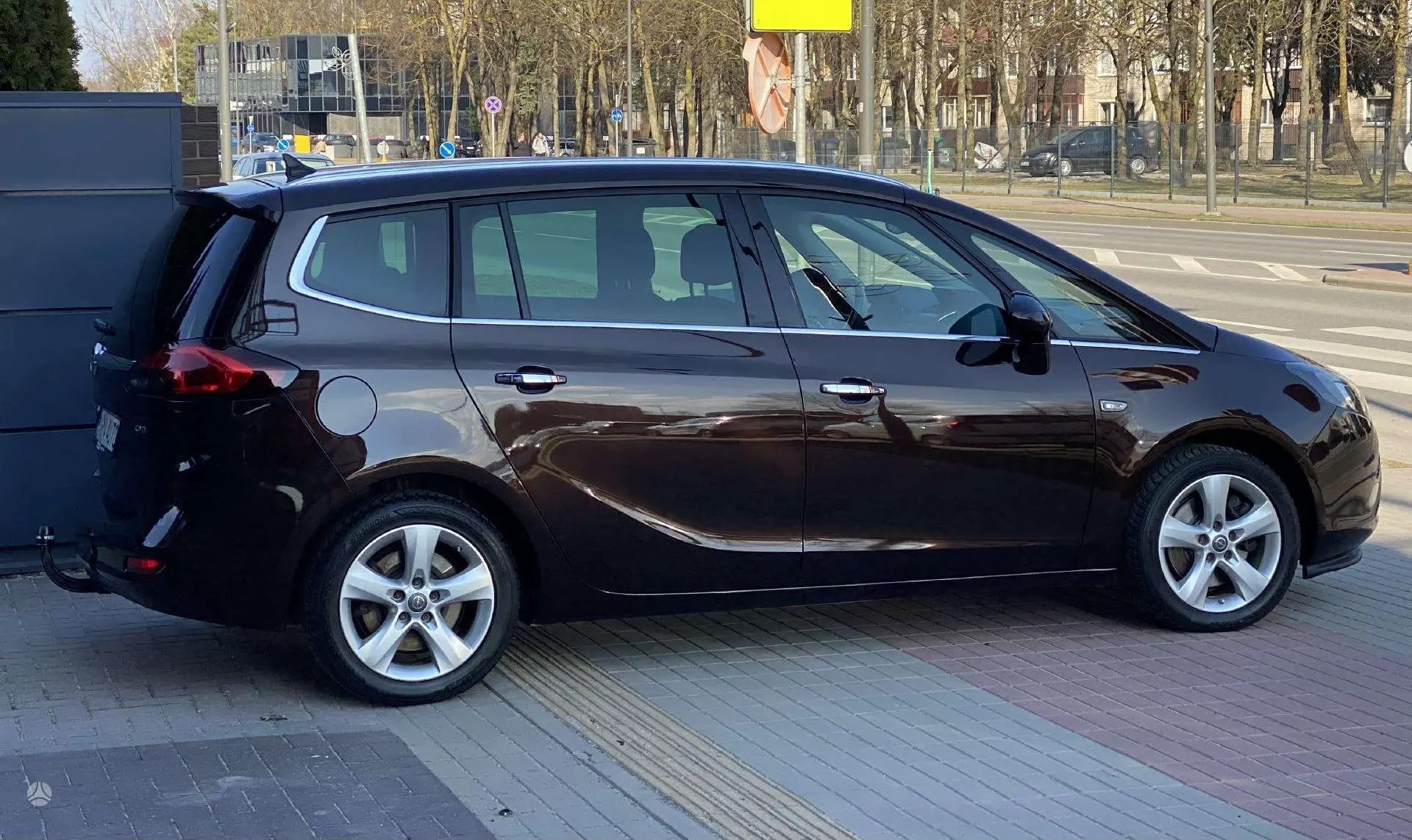 Opel Zafira Tourer