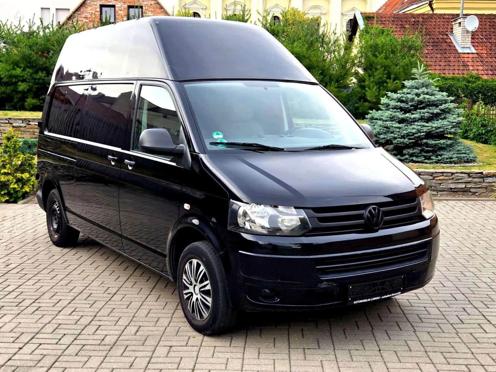 Volkswagen Shuttle