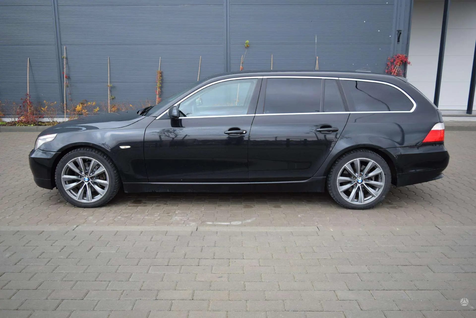 BMW 530