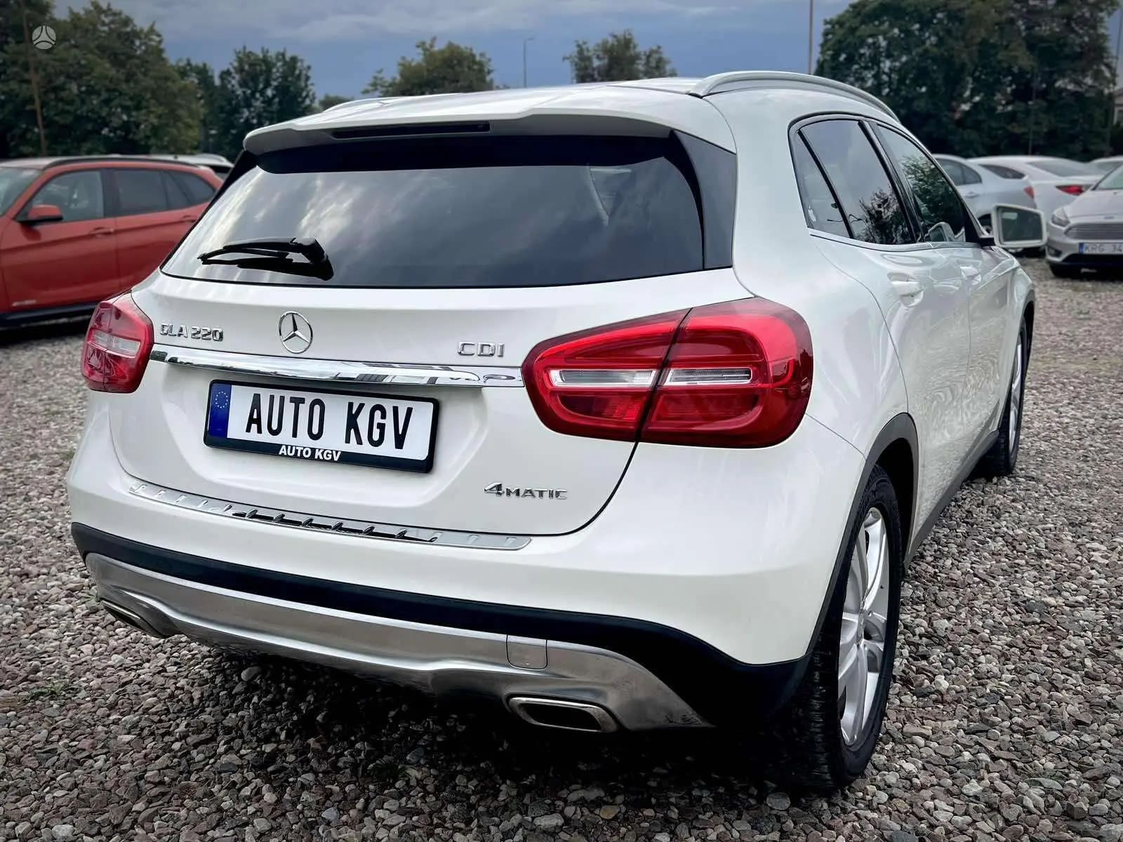 Mercedes-Benz GLA 220