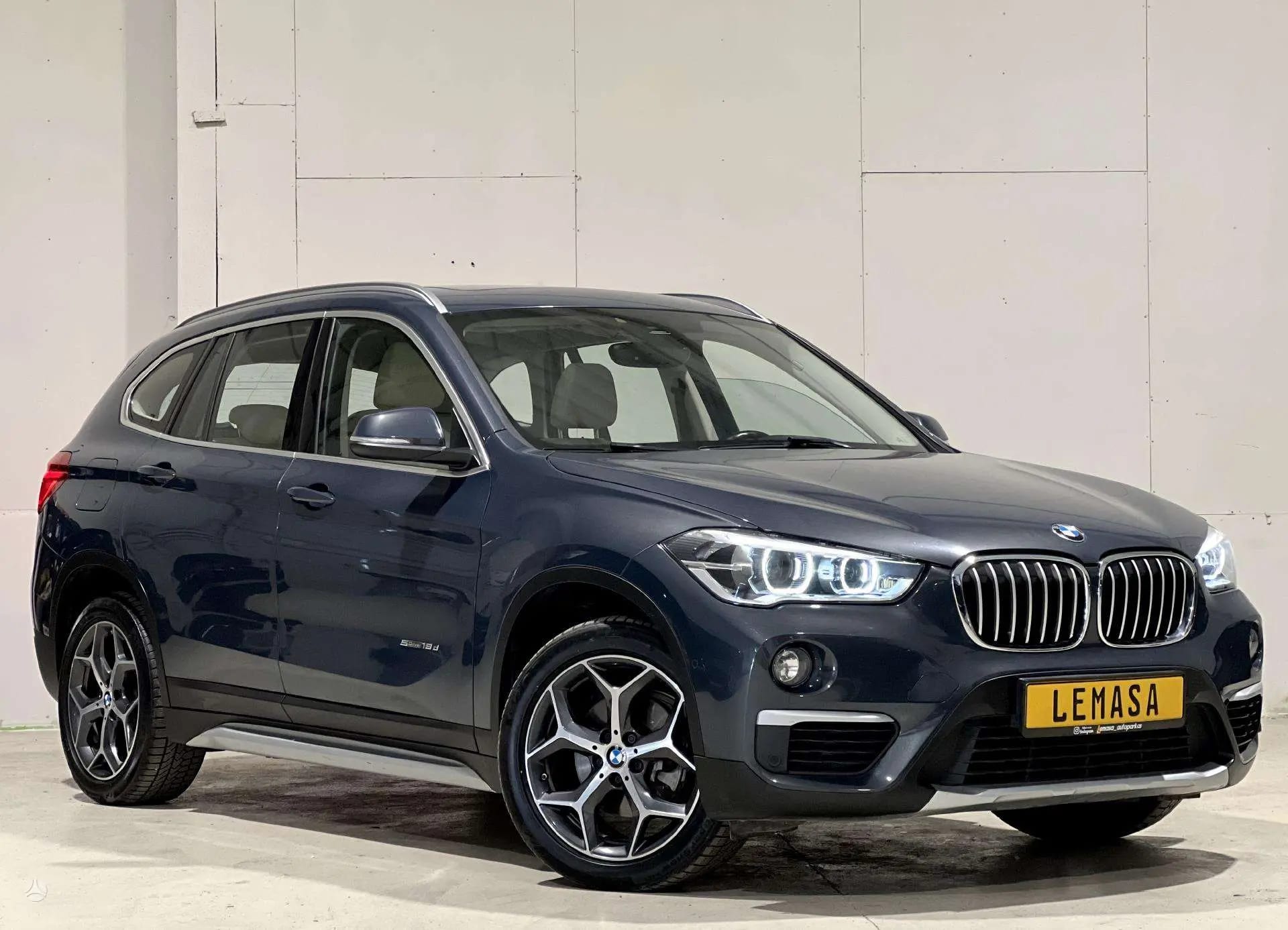 BMW X1