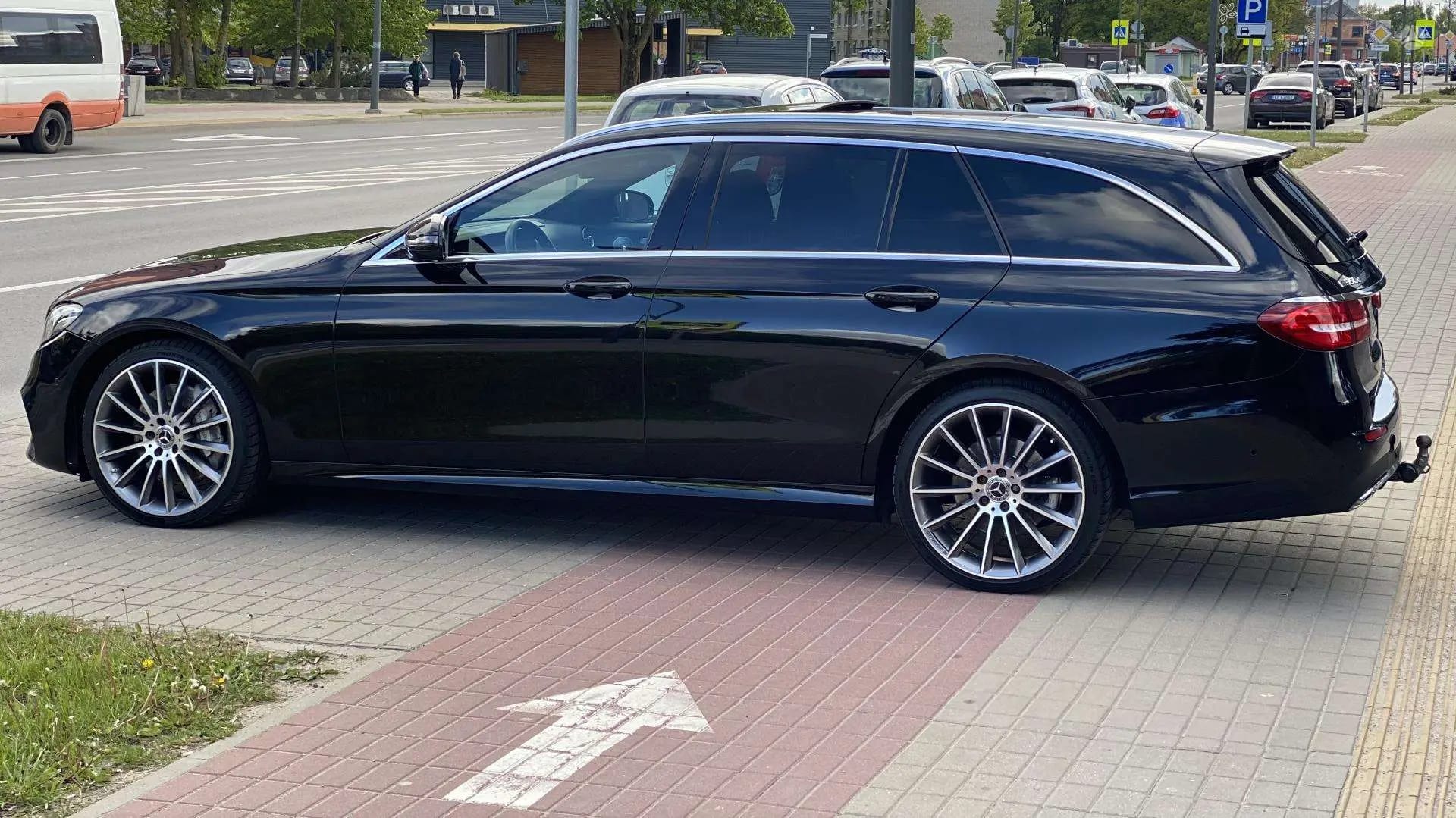 Mercedes-Benz E 350
