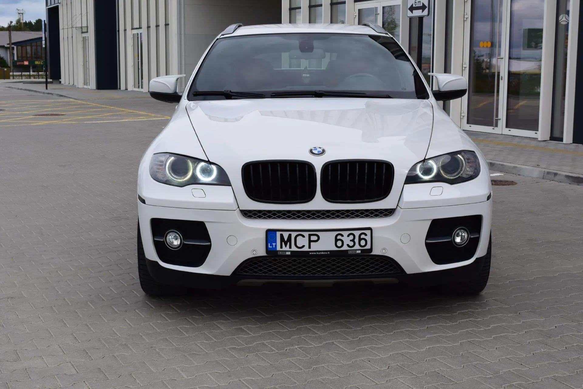 BMW X6