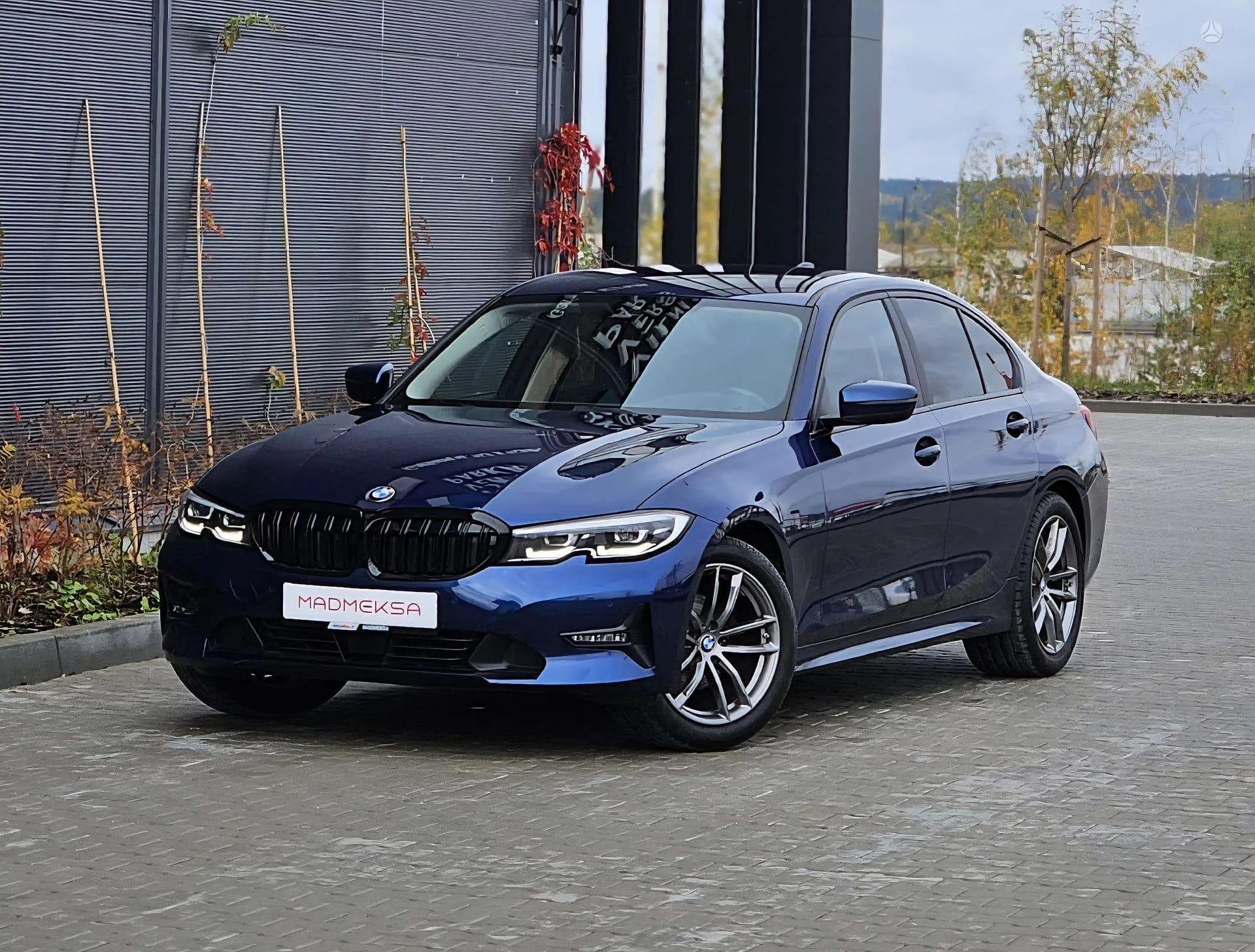 BMW 320