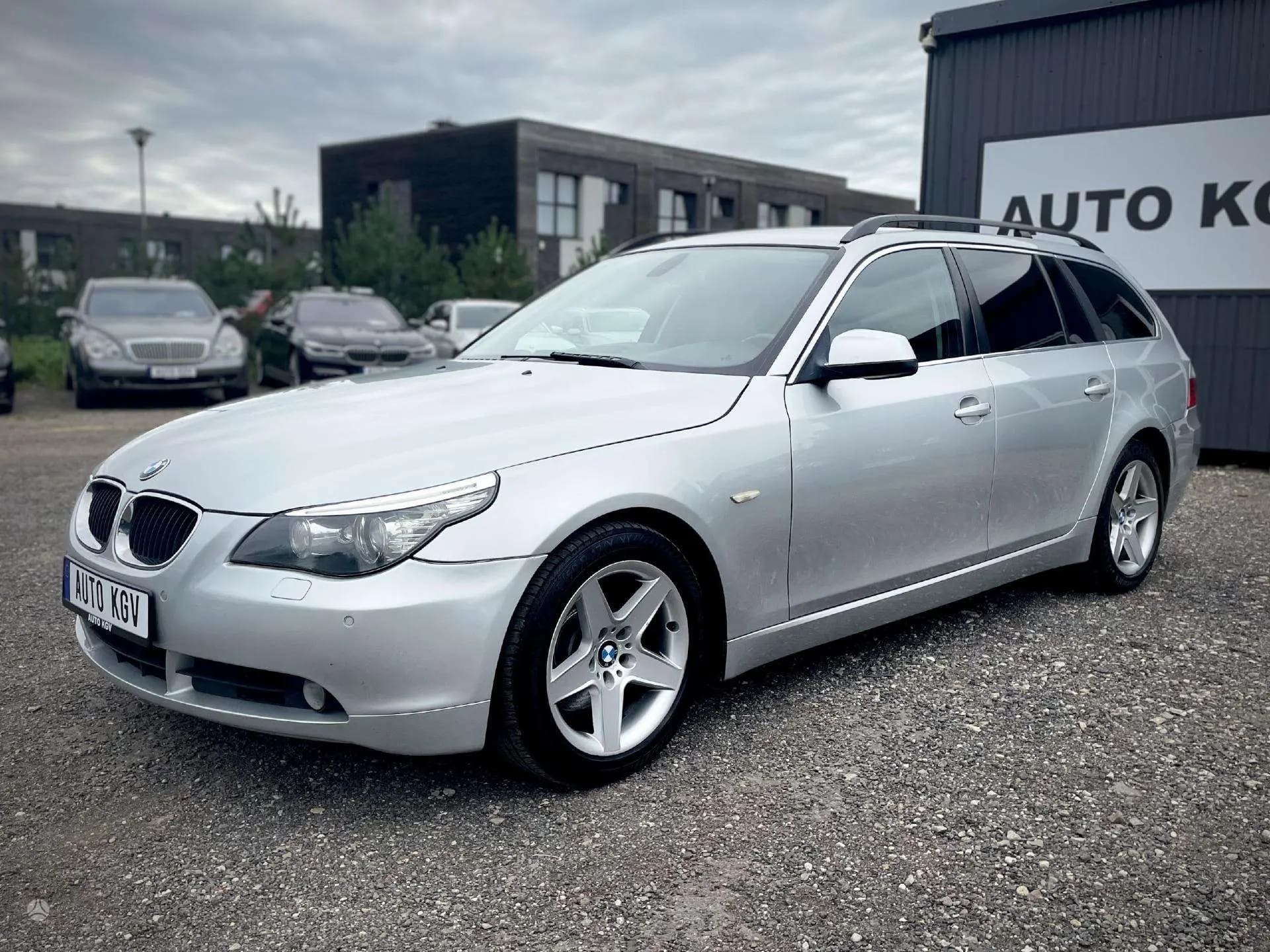 BMW 520