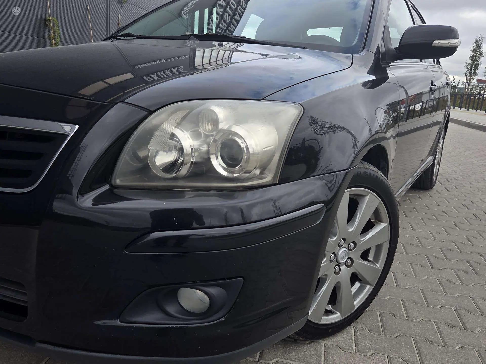 Toyota Avensis