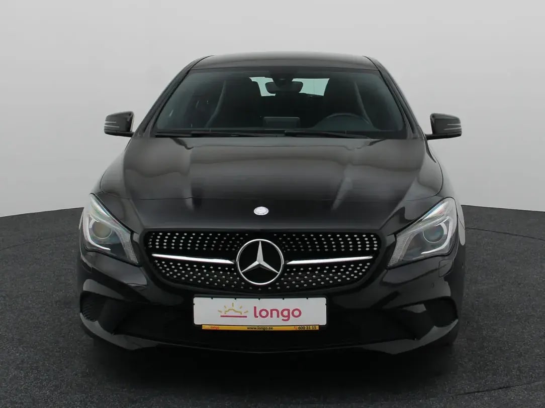 Mercedes-Benz CLA 200