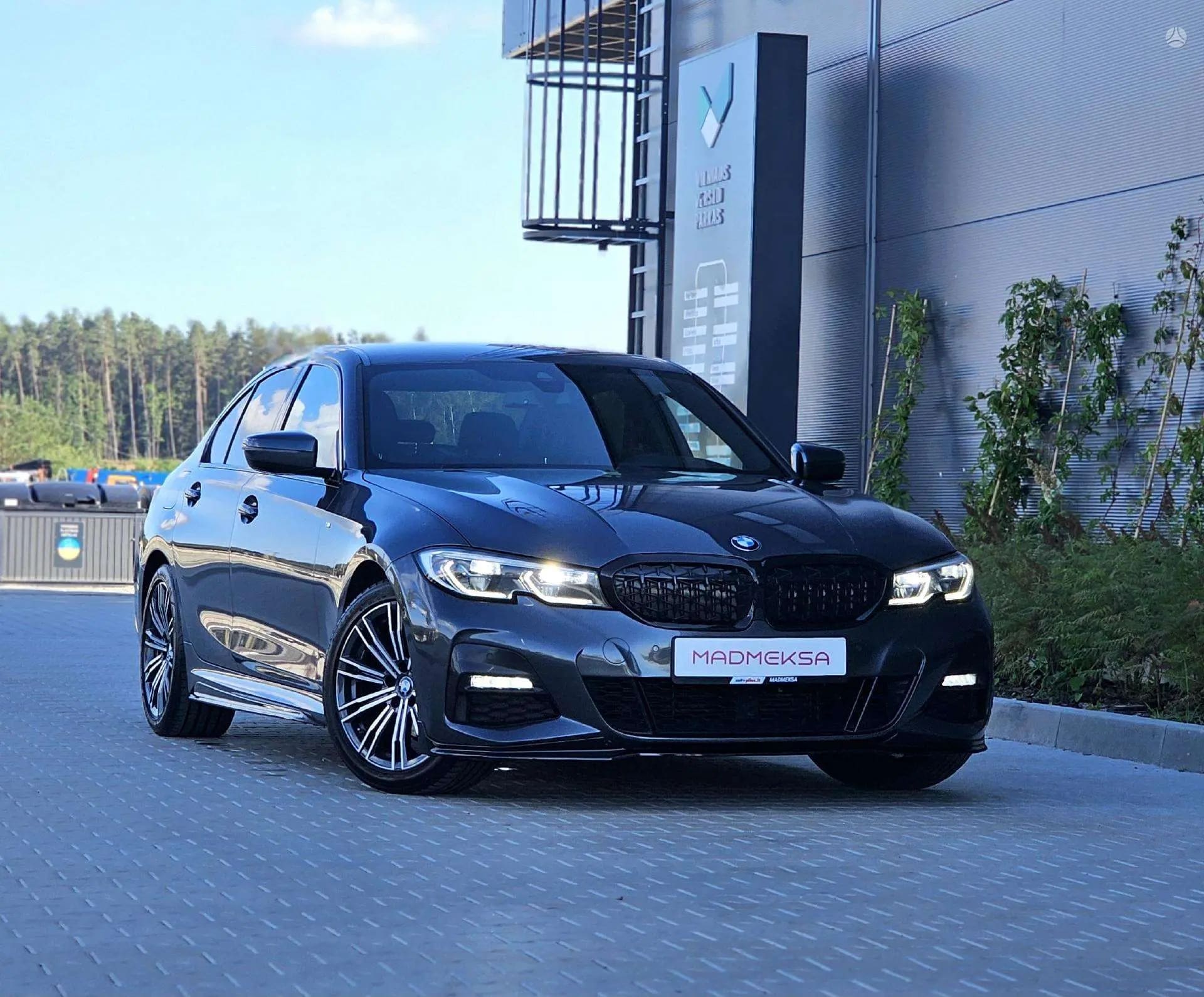 BMW 320