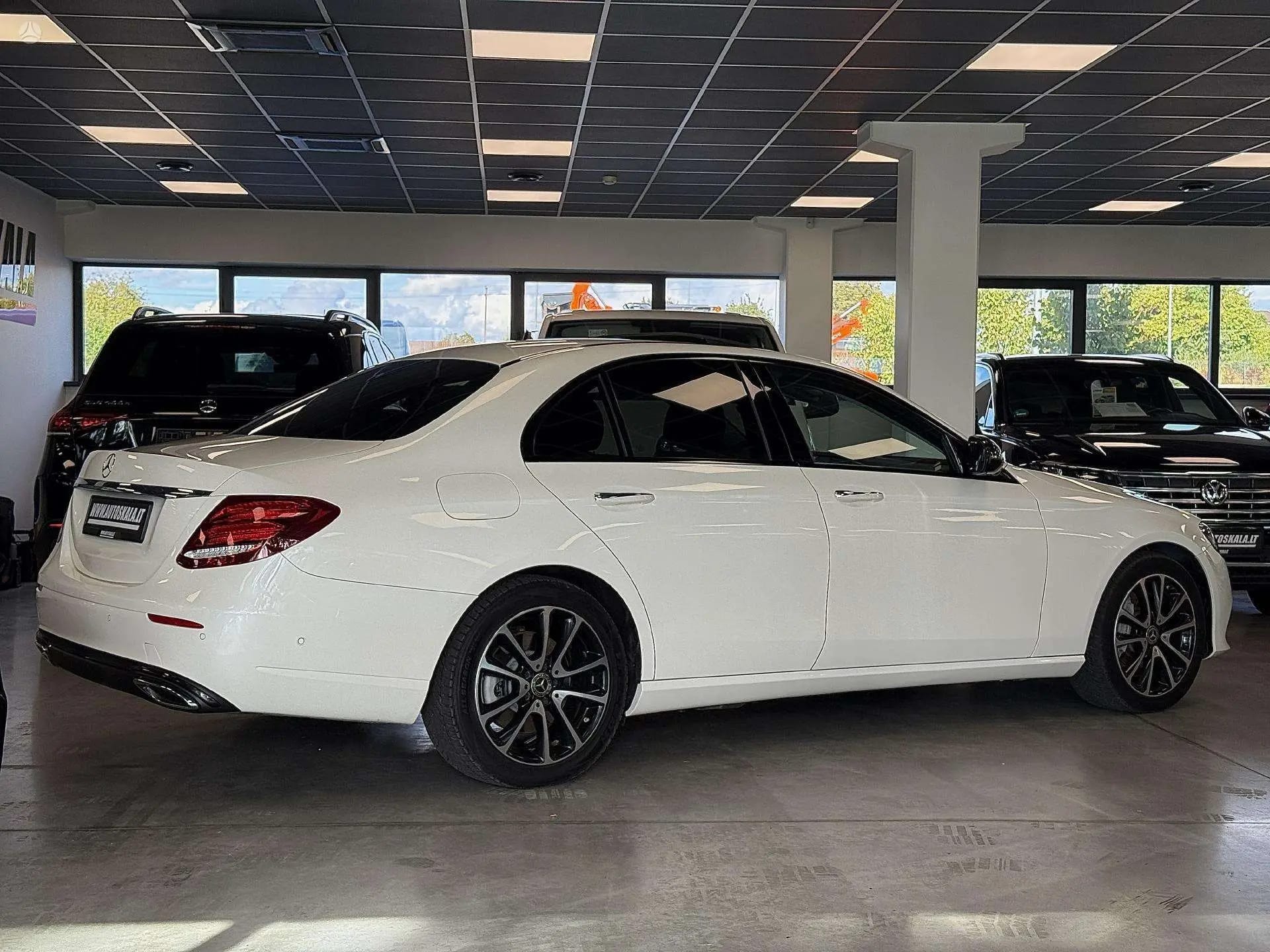 Mercedes-Benz E 400