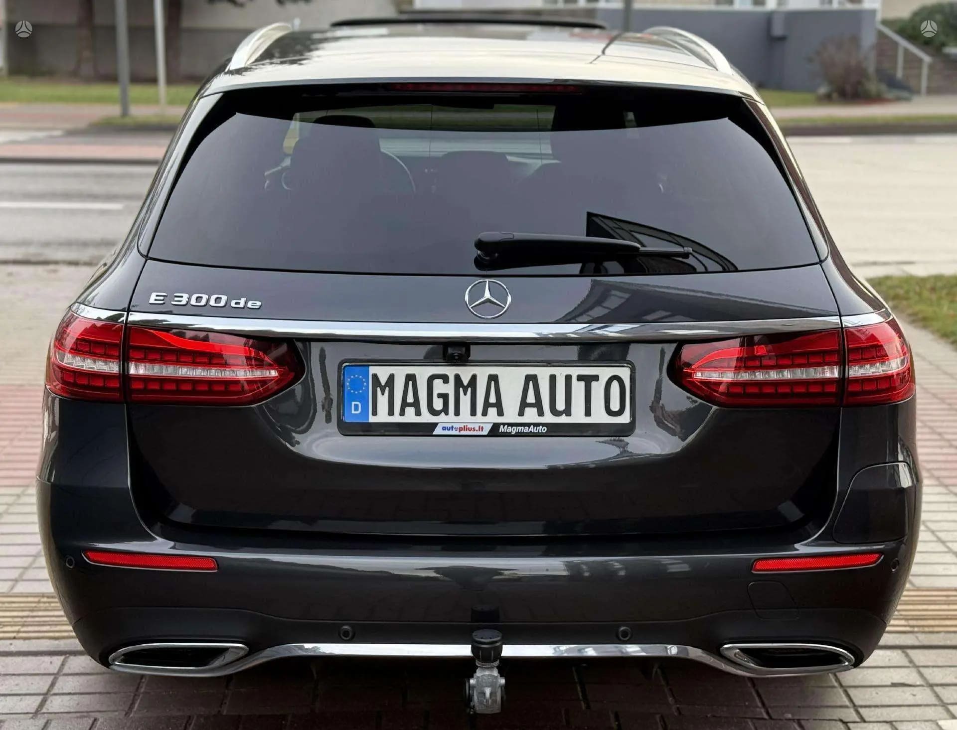 Mercedes-Benz E 300