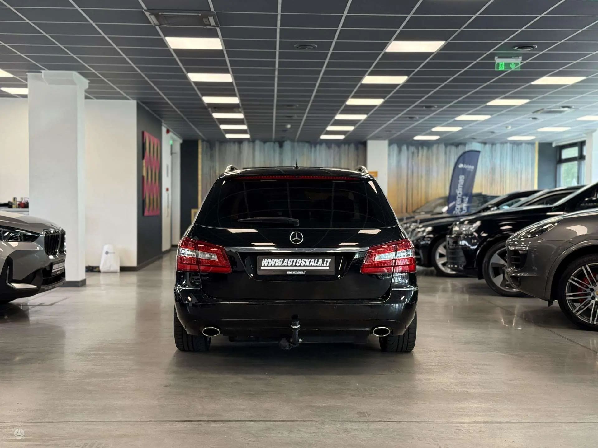 Mercedes-Benz E 350