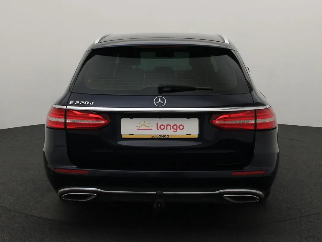 Mercedes-Benz E 220