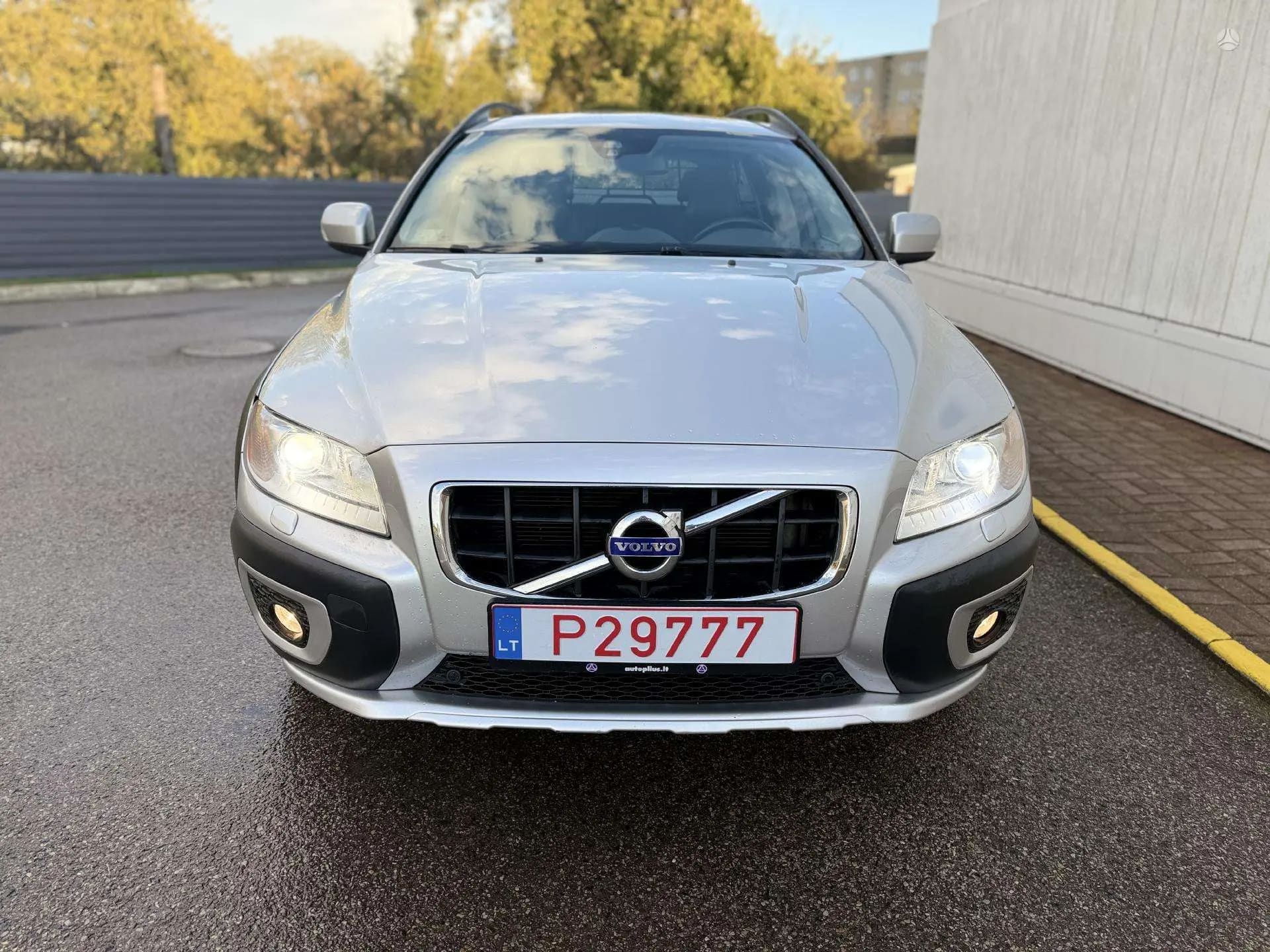Volvo XC70