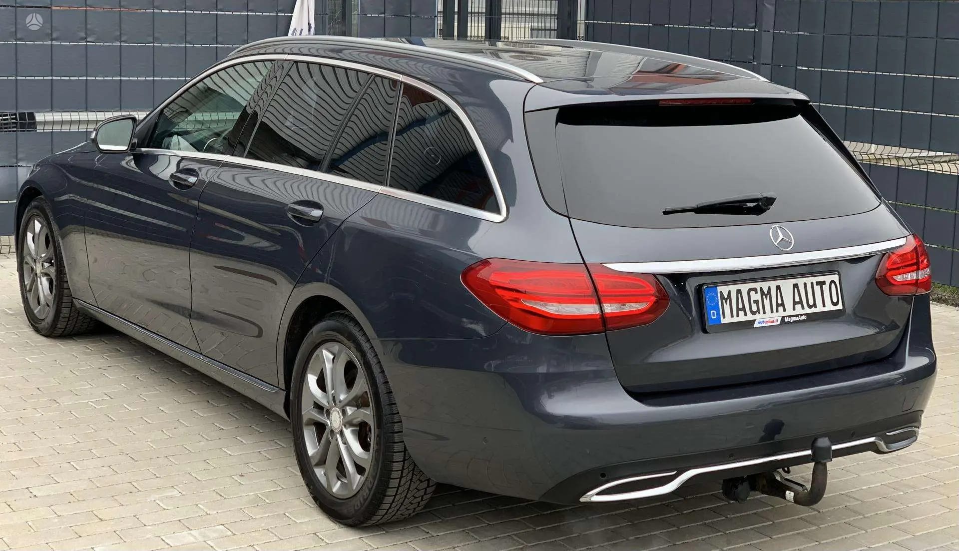 Mercedes-Benz C 220