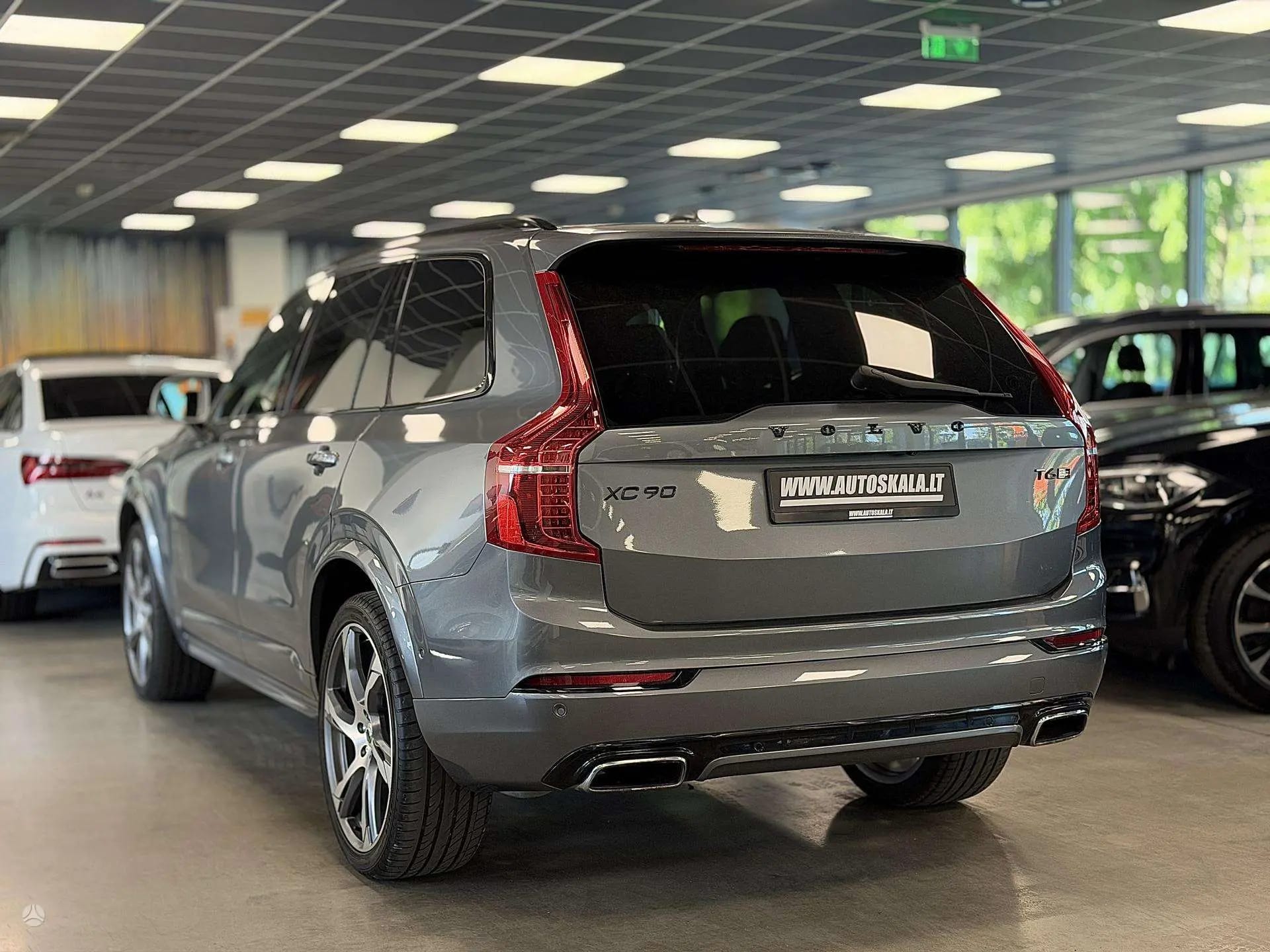 Volvo XC90