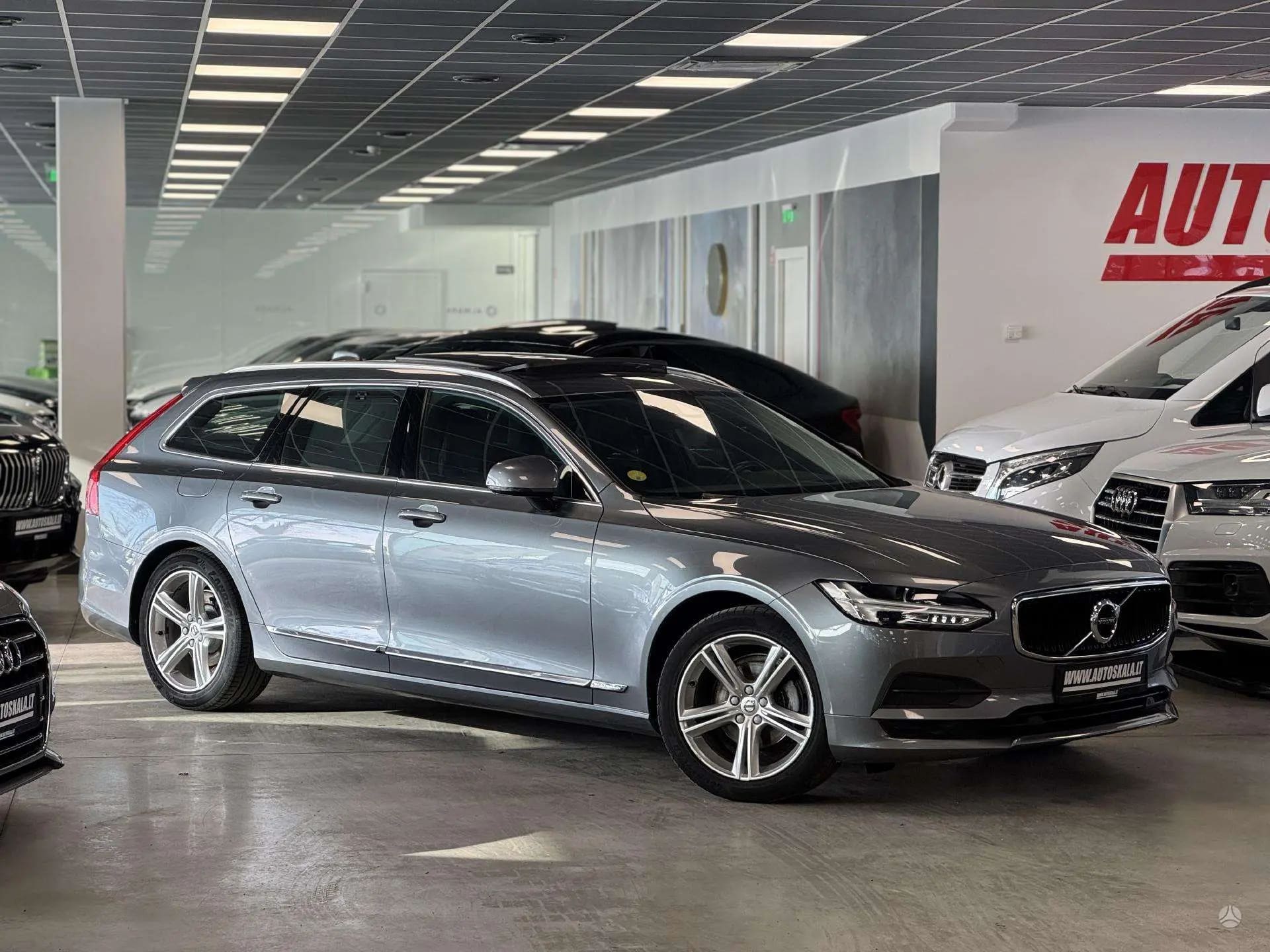 Volvo V90