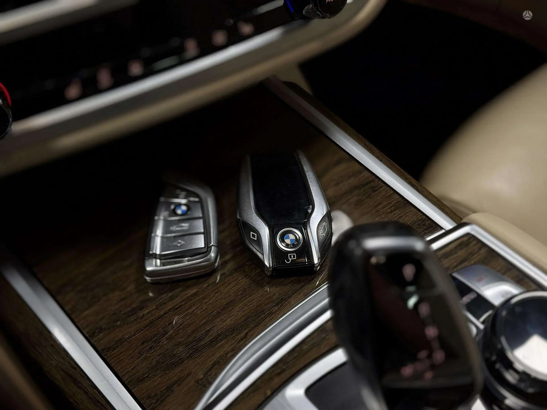 BMW 730