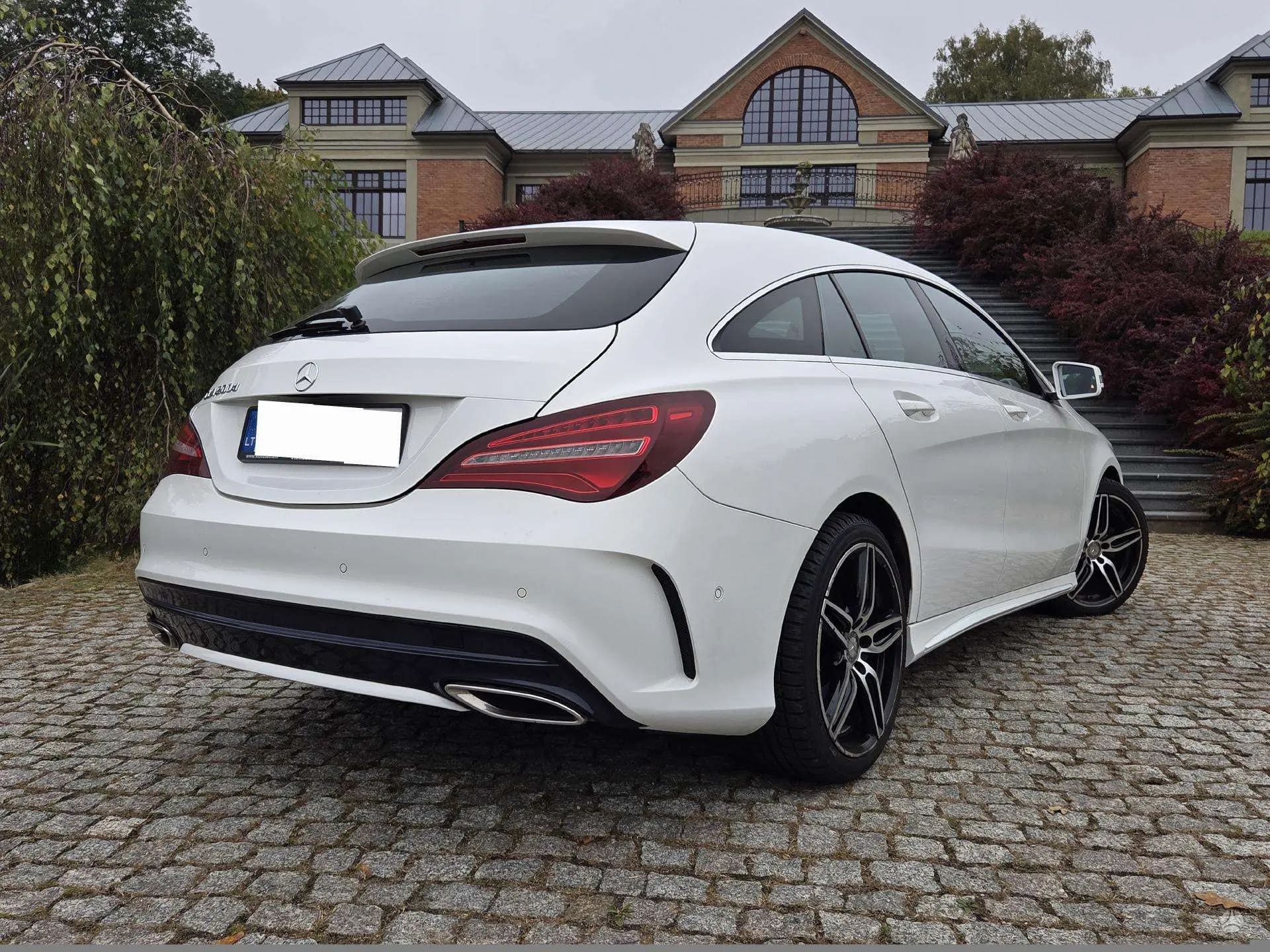 Mercedes-Benz CLA 200