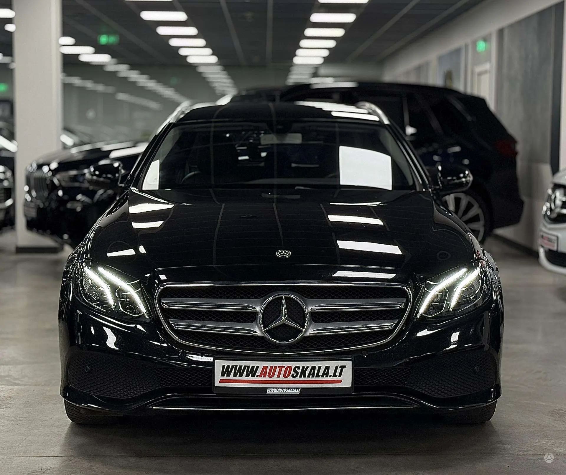 Mercedes-Benz E 220