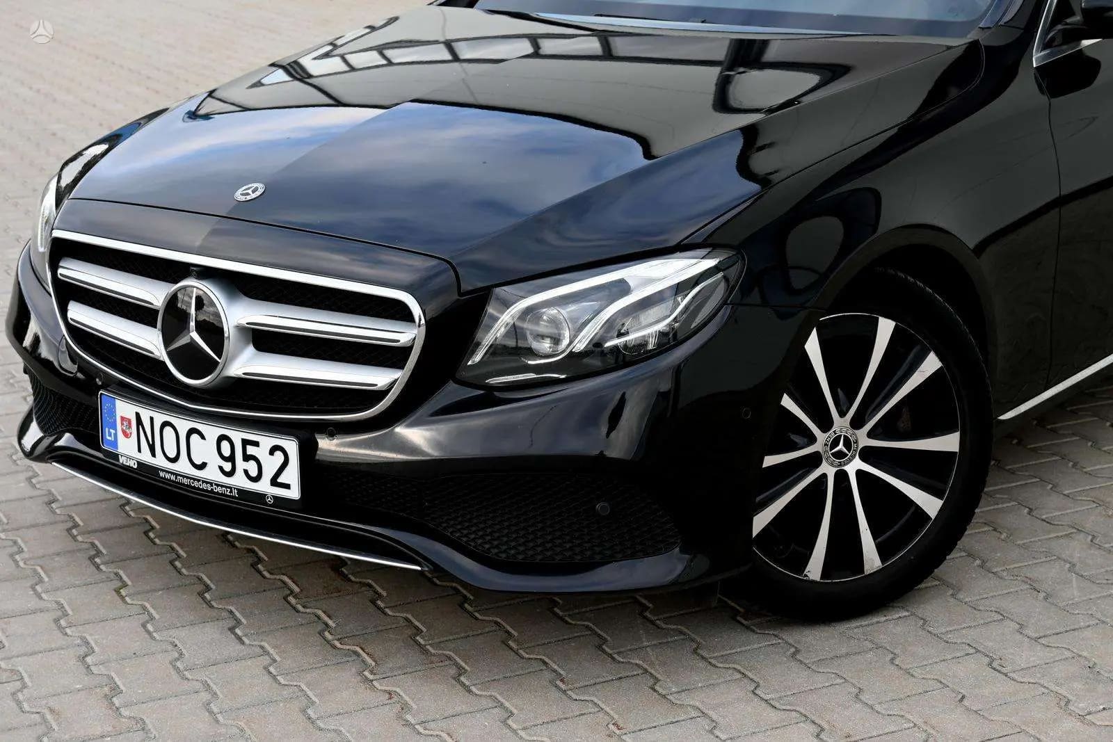 Mercedes-Benz E 220