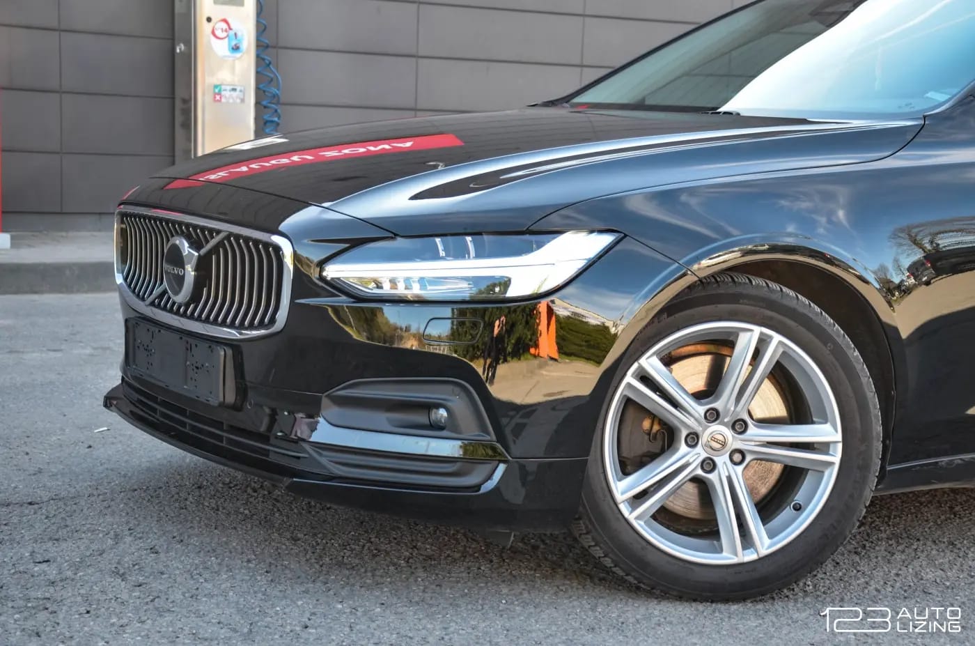 Volvo V90