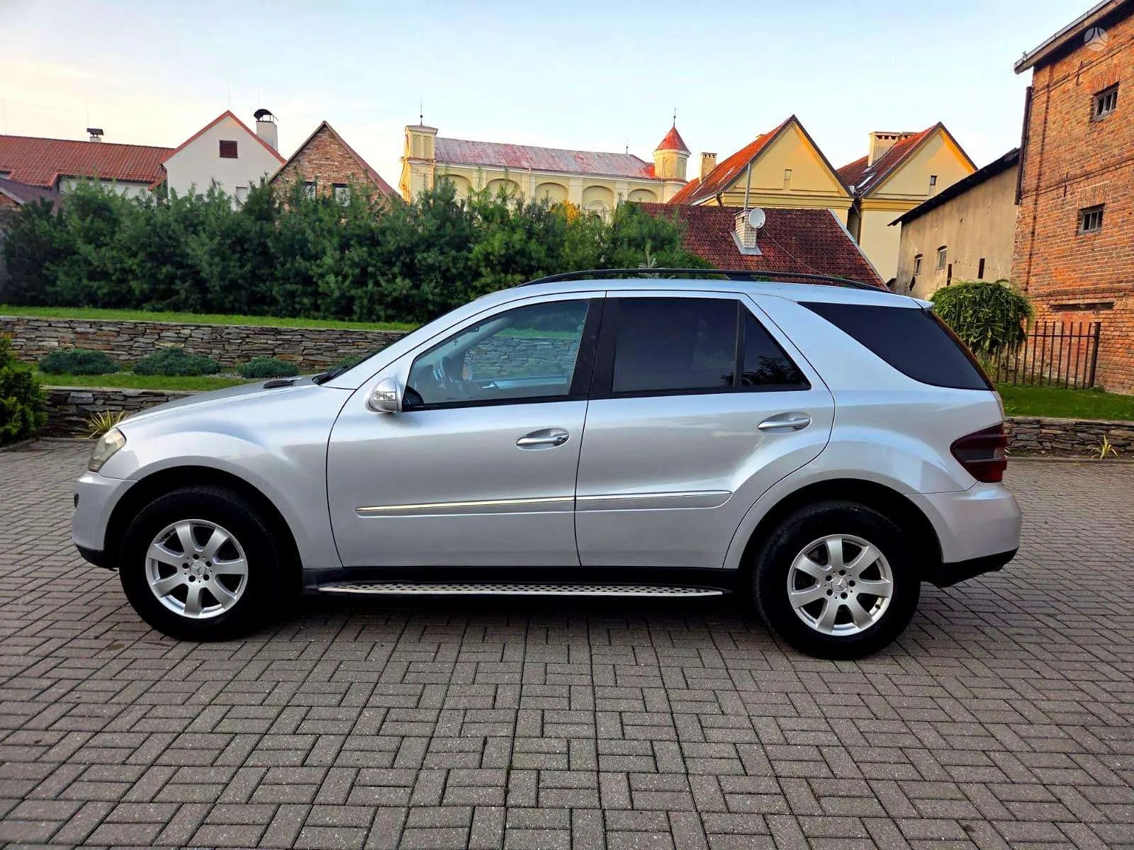 Mercedes-Benz ML 320