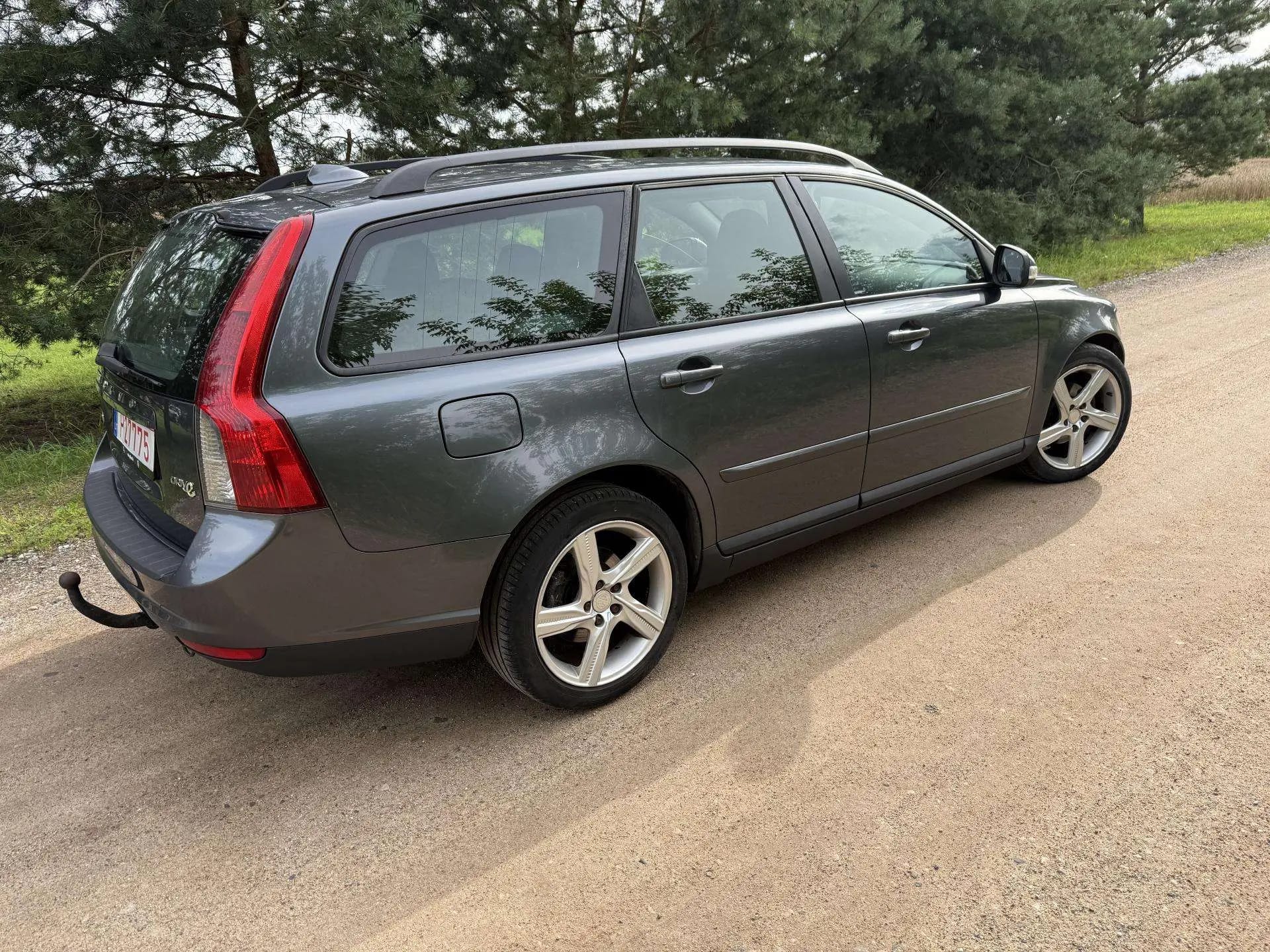 Volvo V50