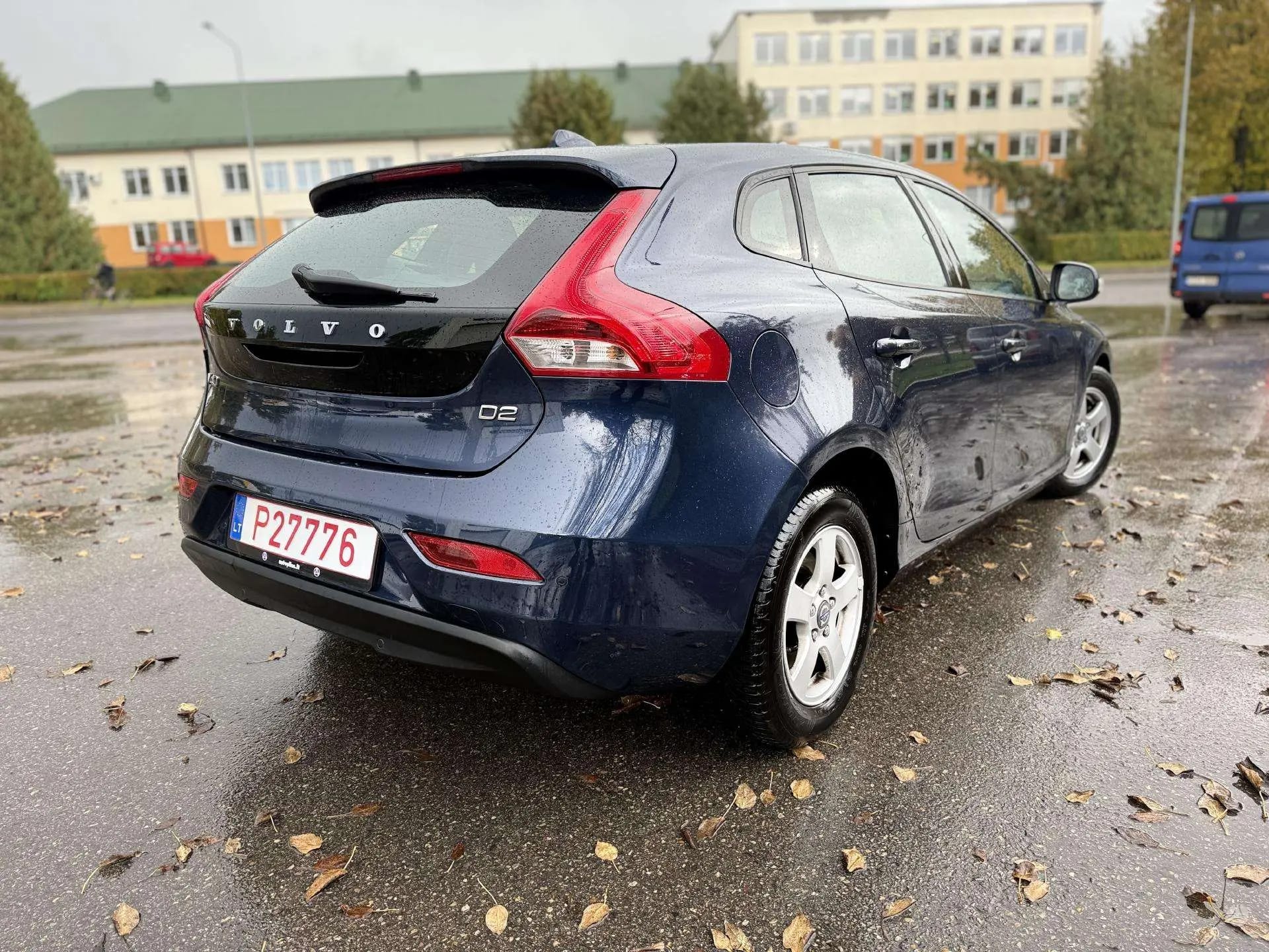 Volvo V40