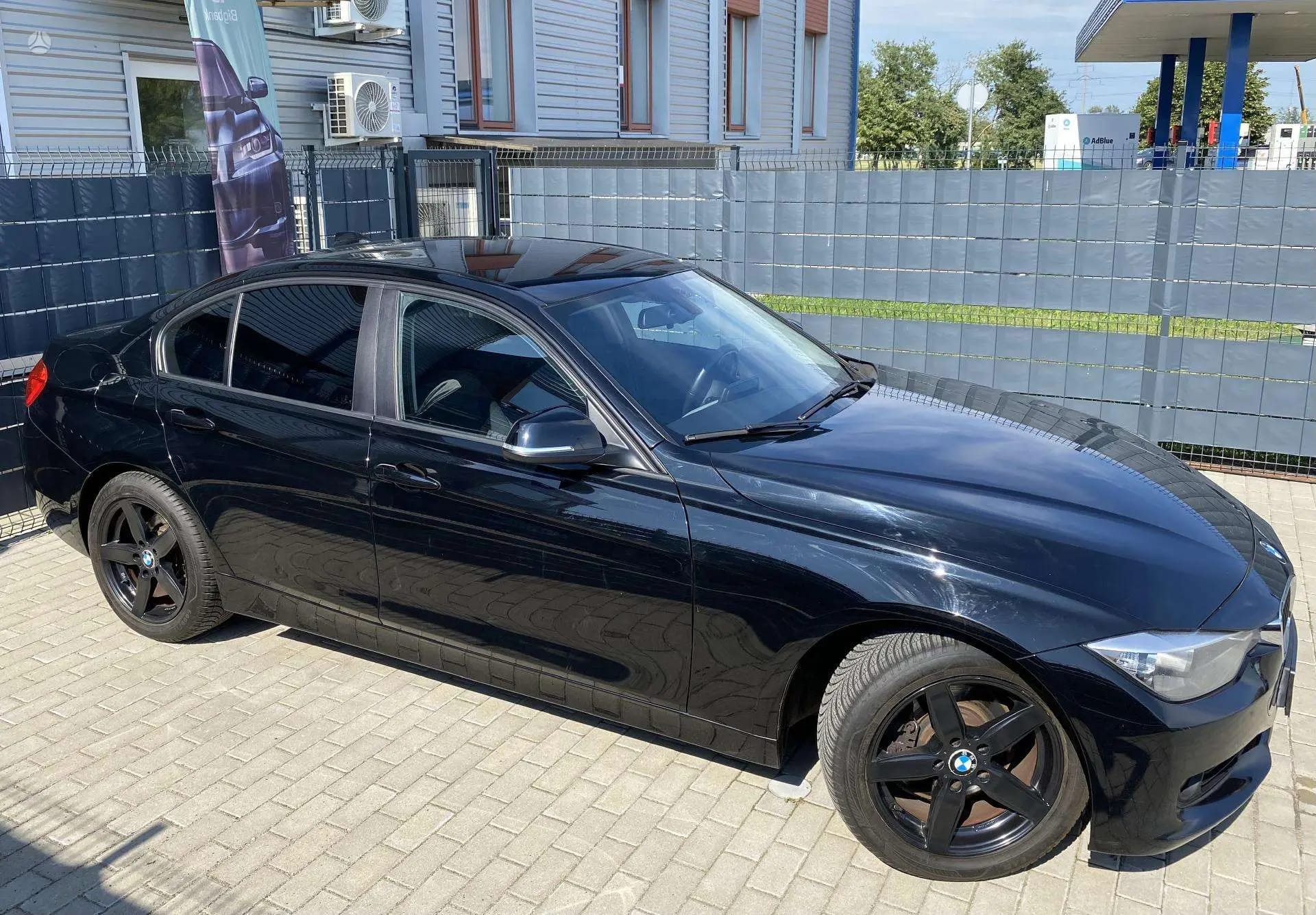 BMW 325