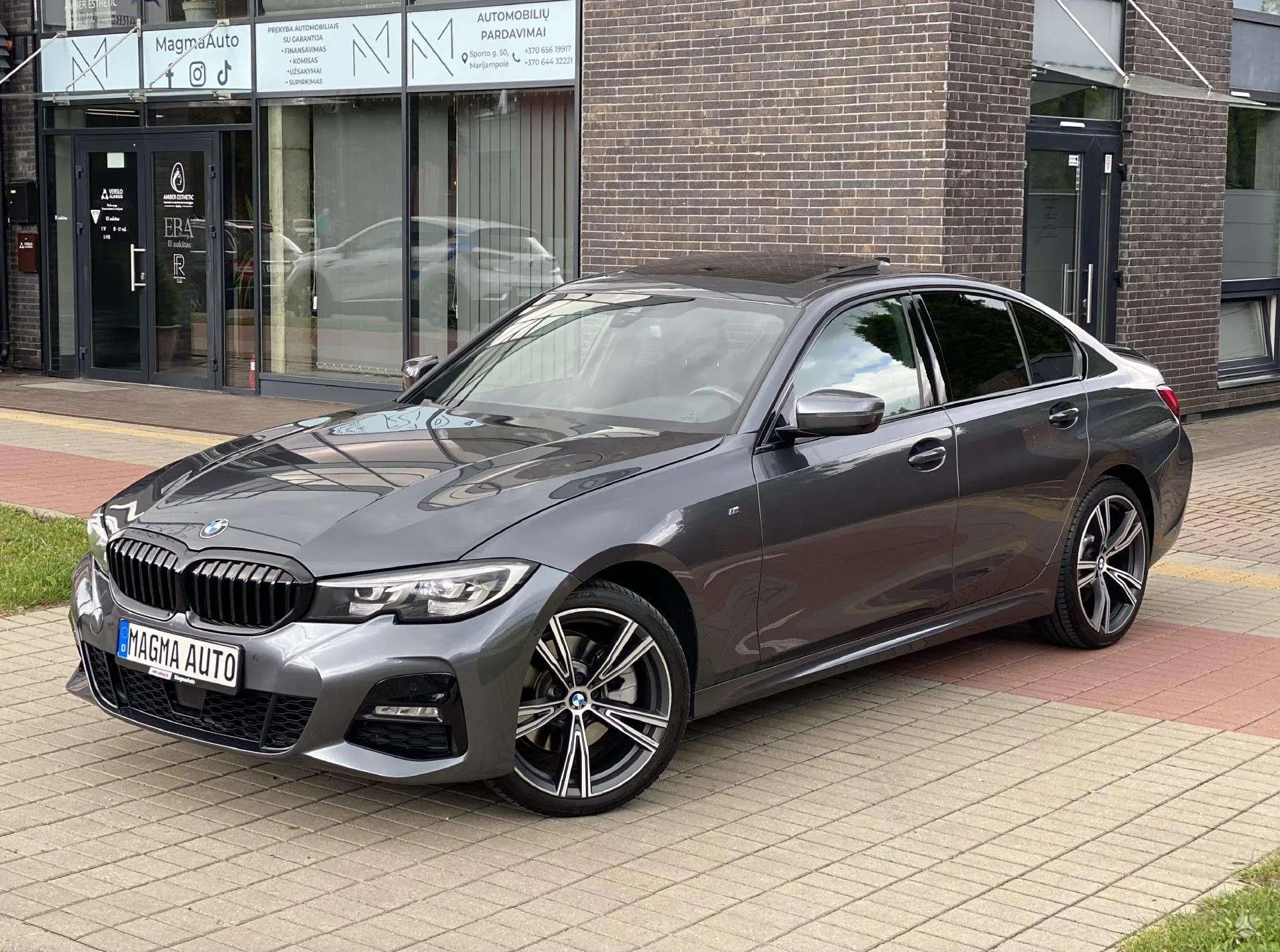 BMW 330