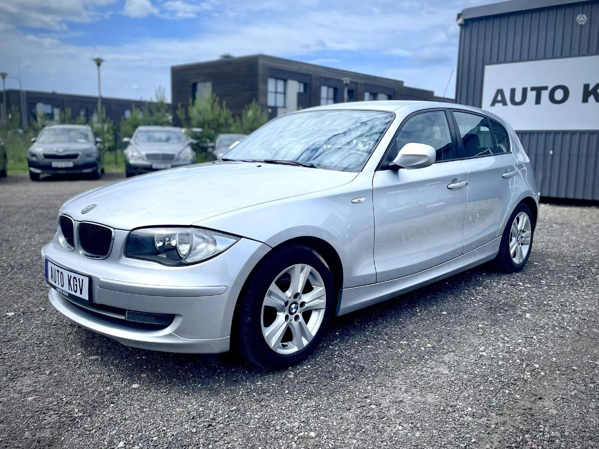 BMW 118