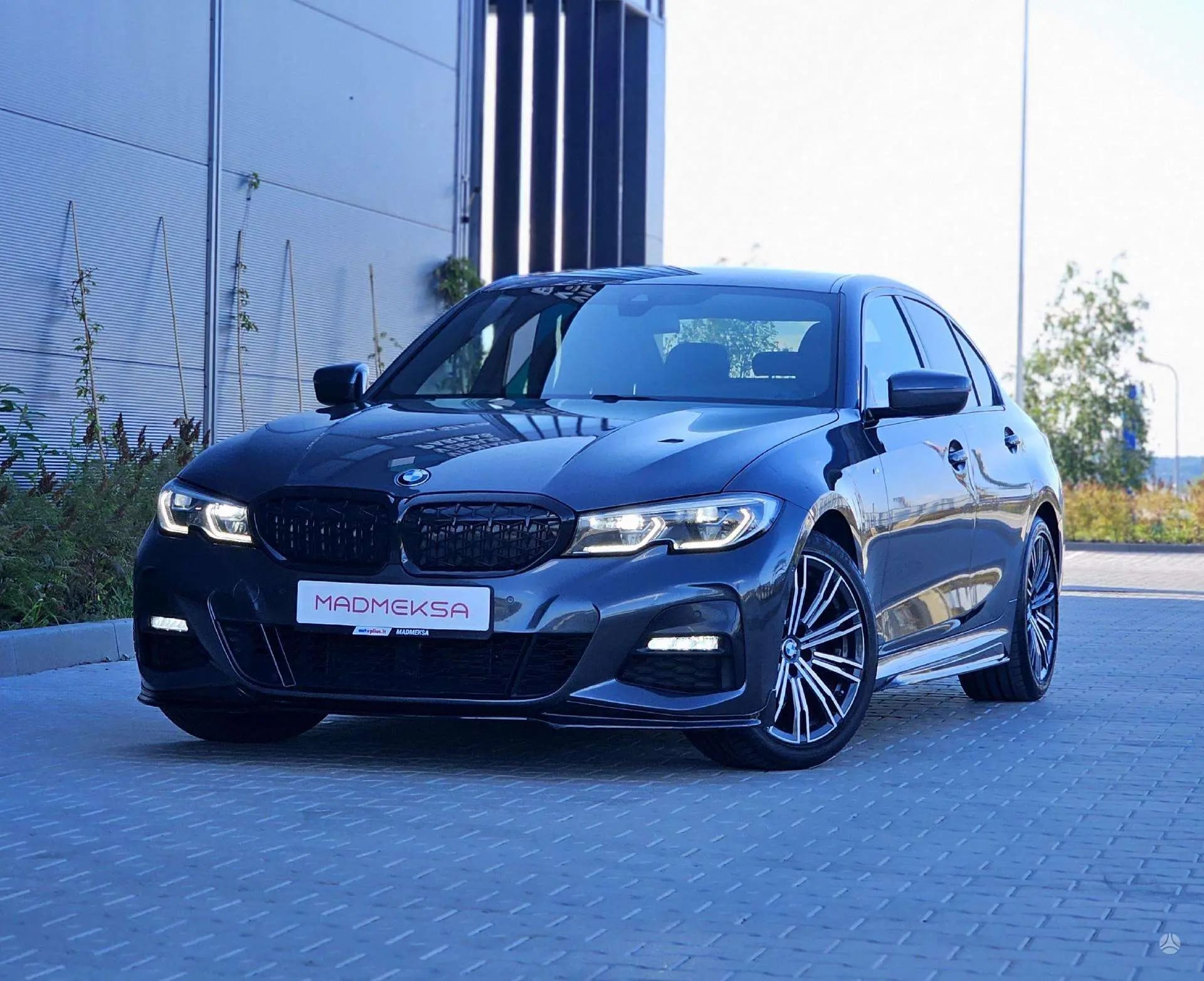 BMW 320