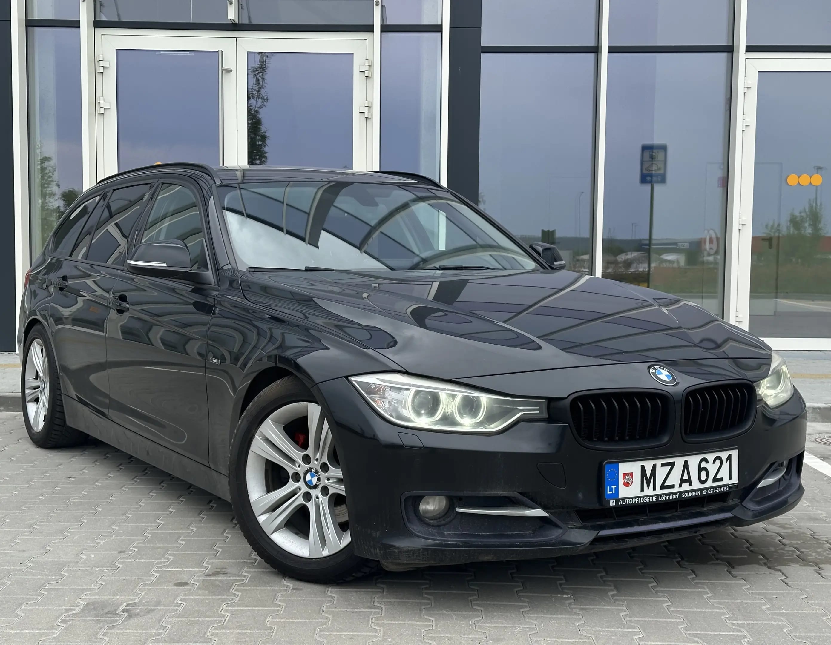 BMW 320