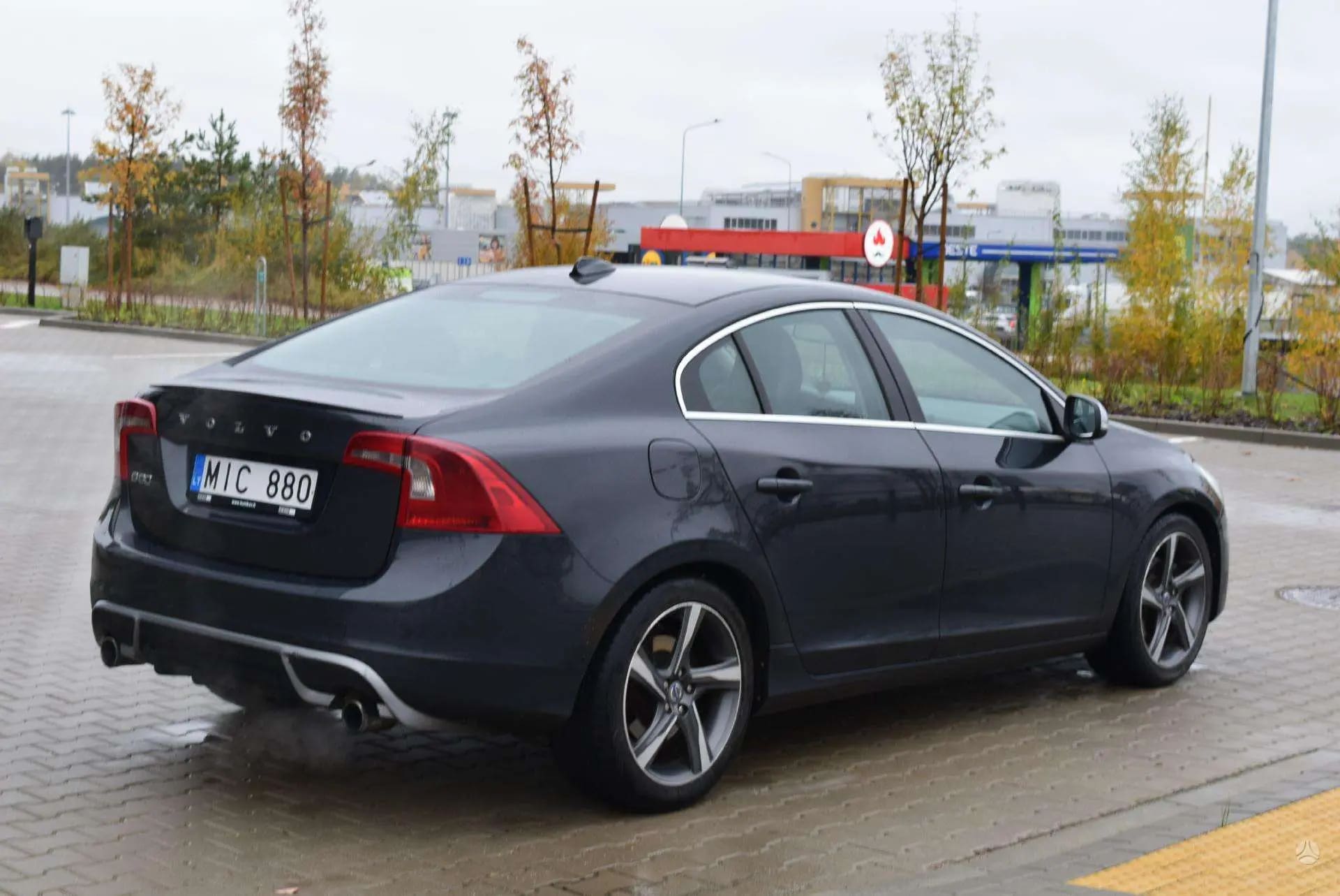 Volvo S60