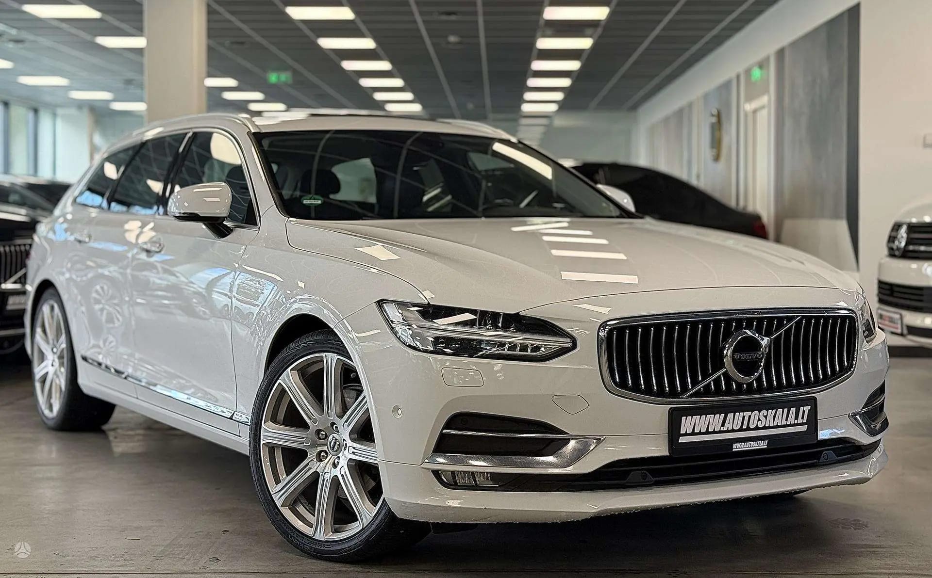 Volvo V90