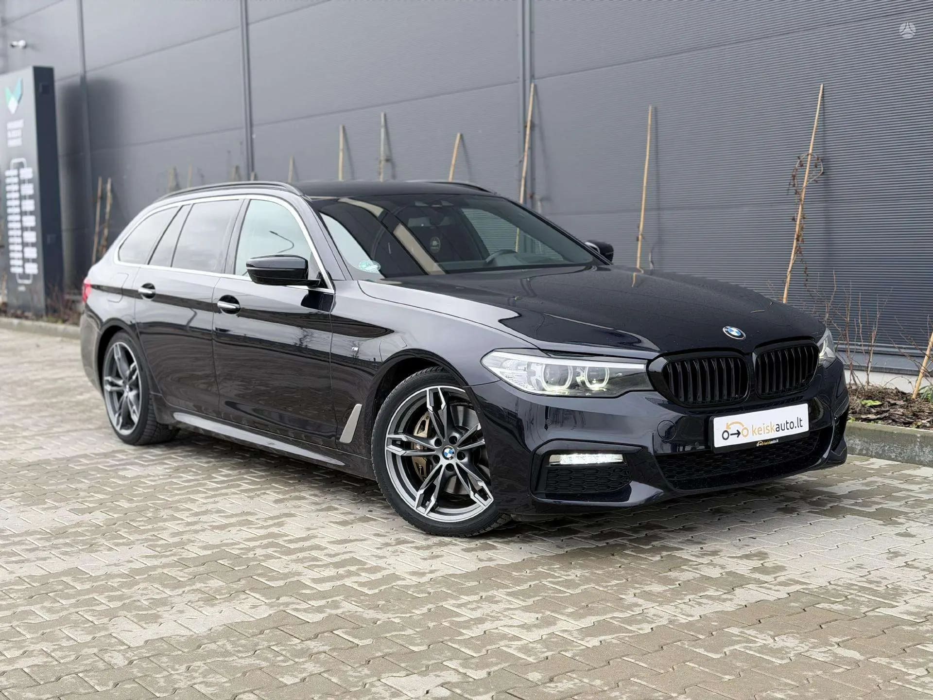 BMW 530