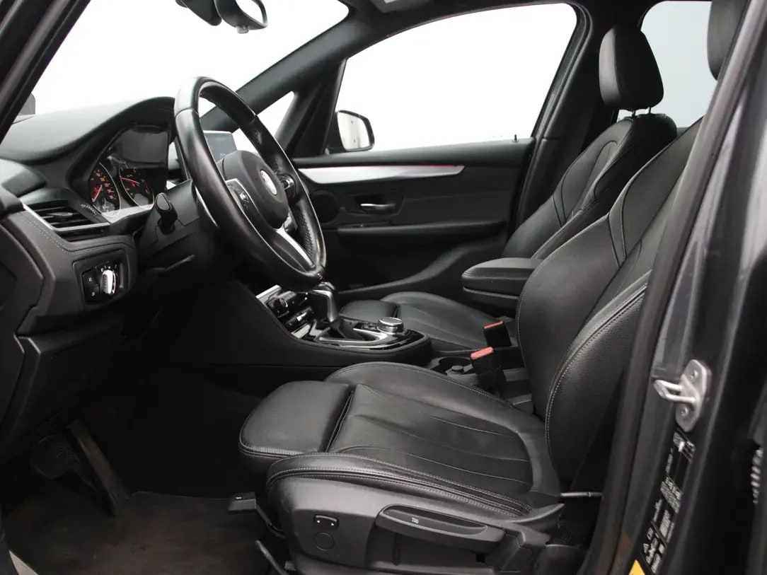 BMW 220