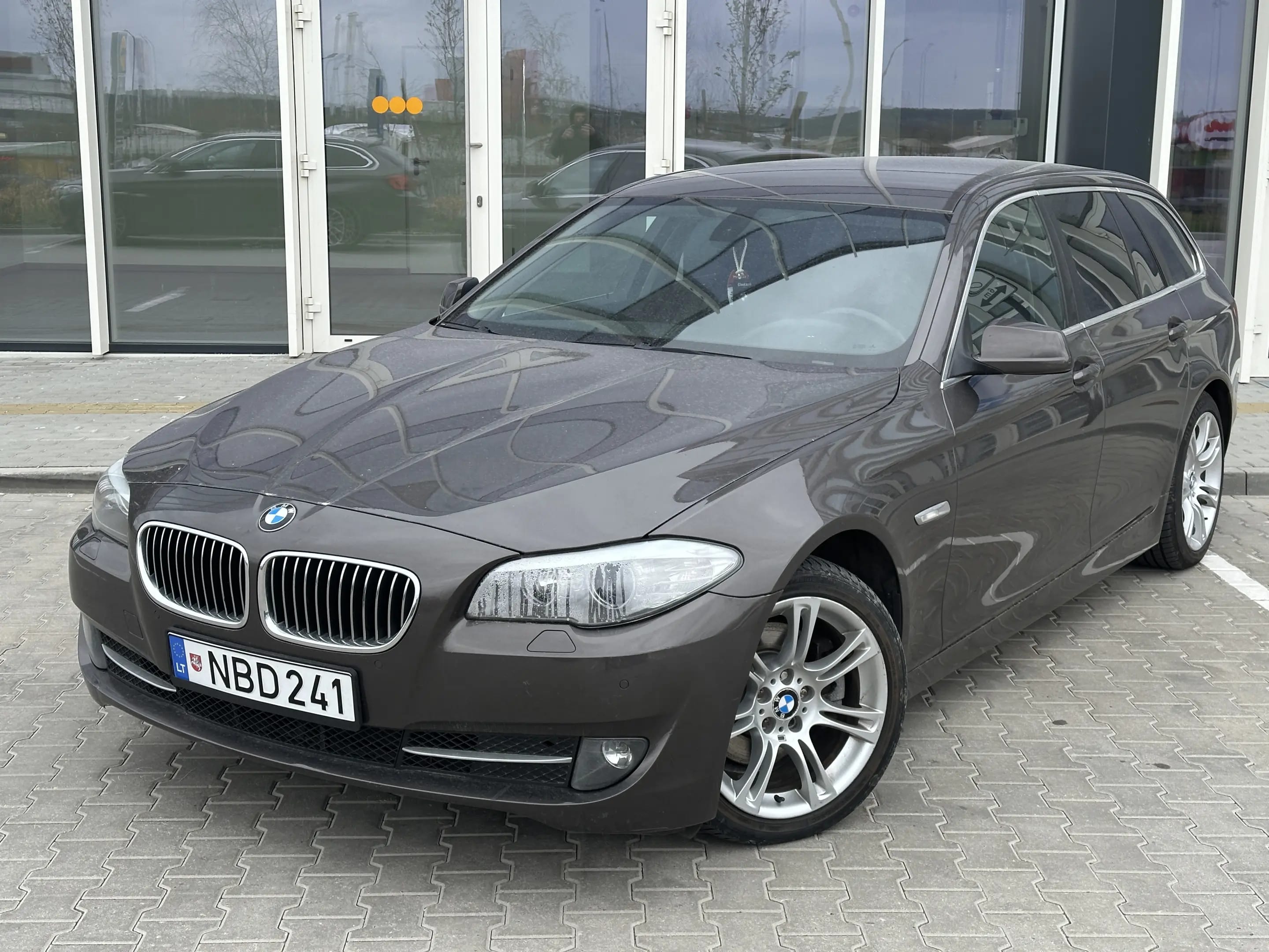 BMW 520
