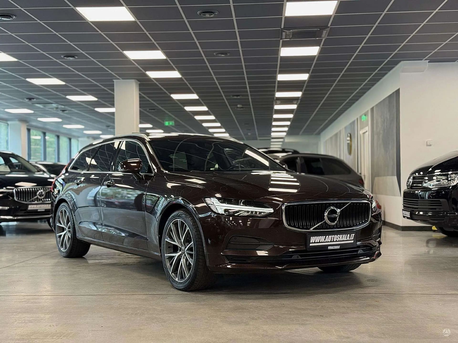 Volvo V90