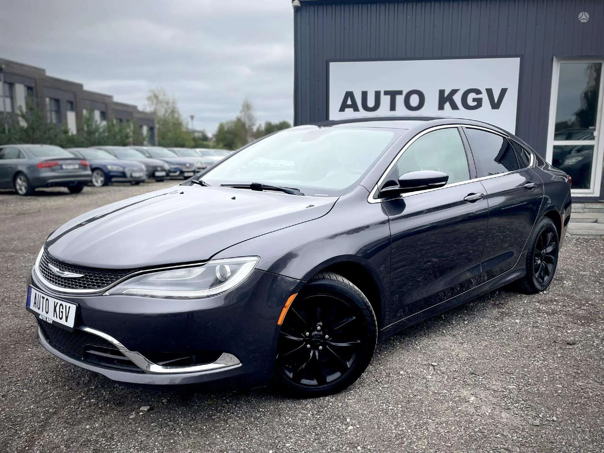 Chrysler 200